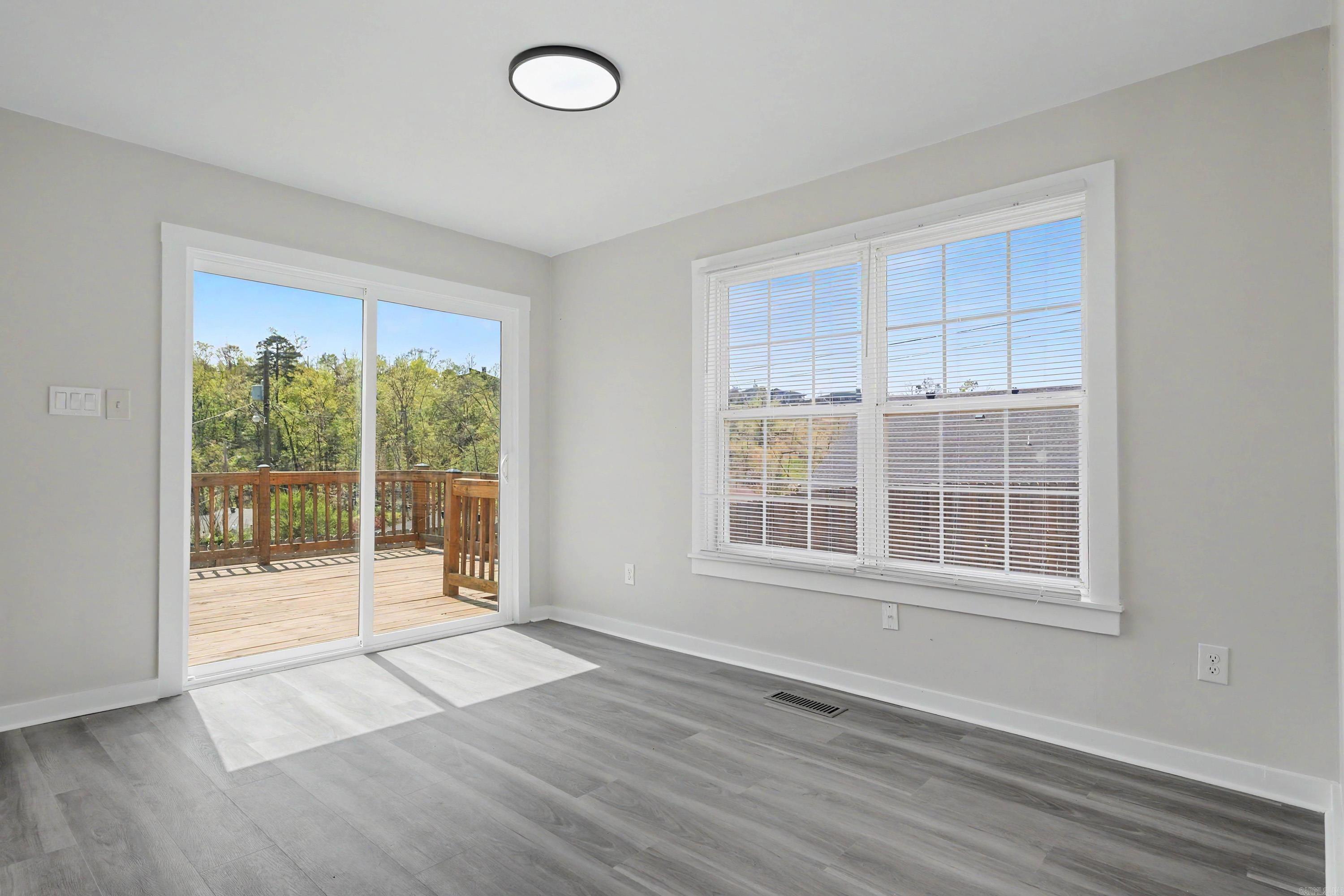 KINGWOOD PLACE - Residential