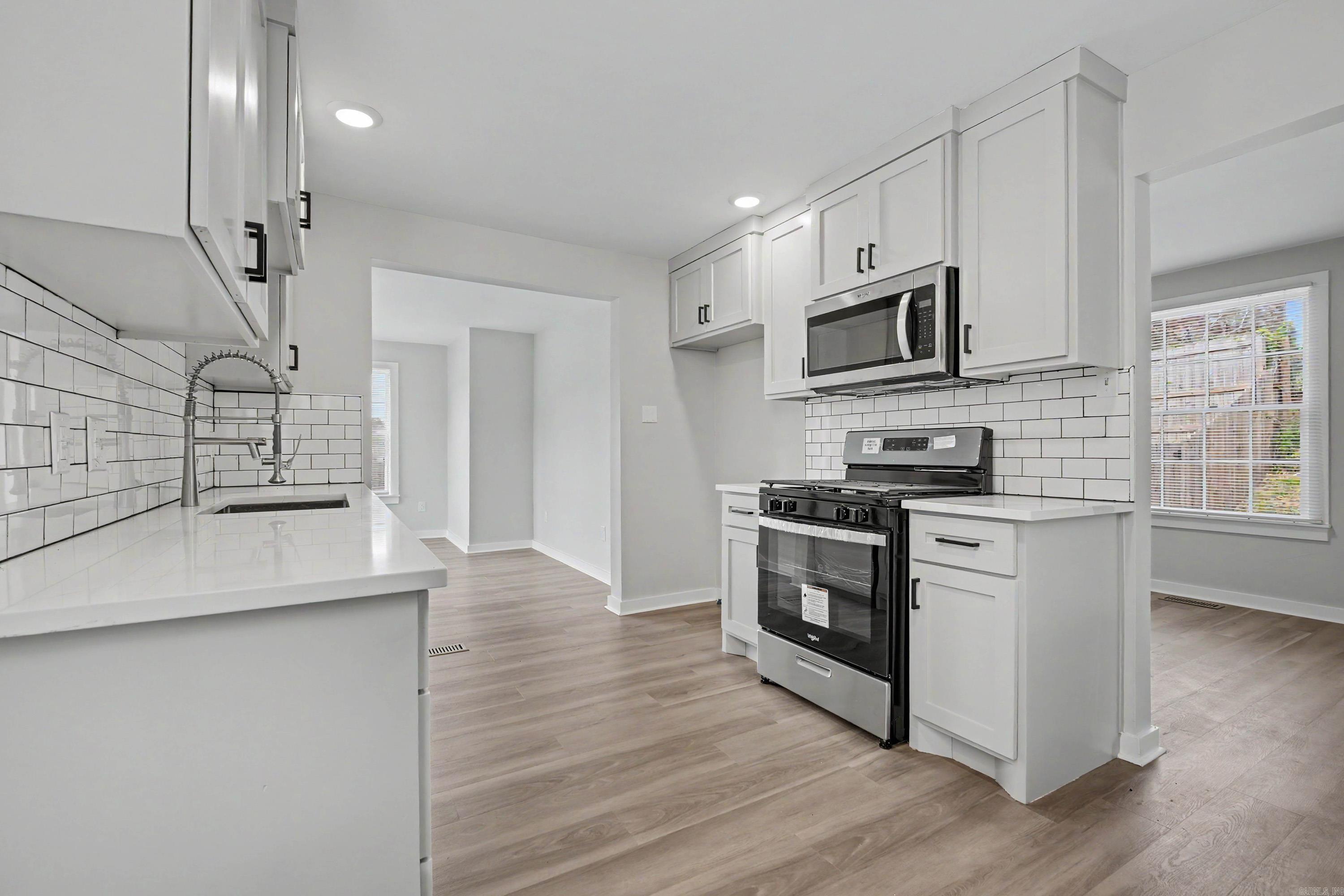 KINGWOOD PLACE - Residential