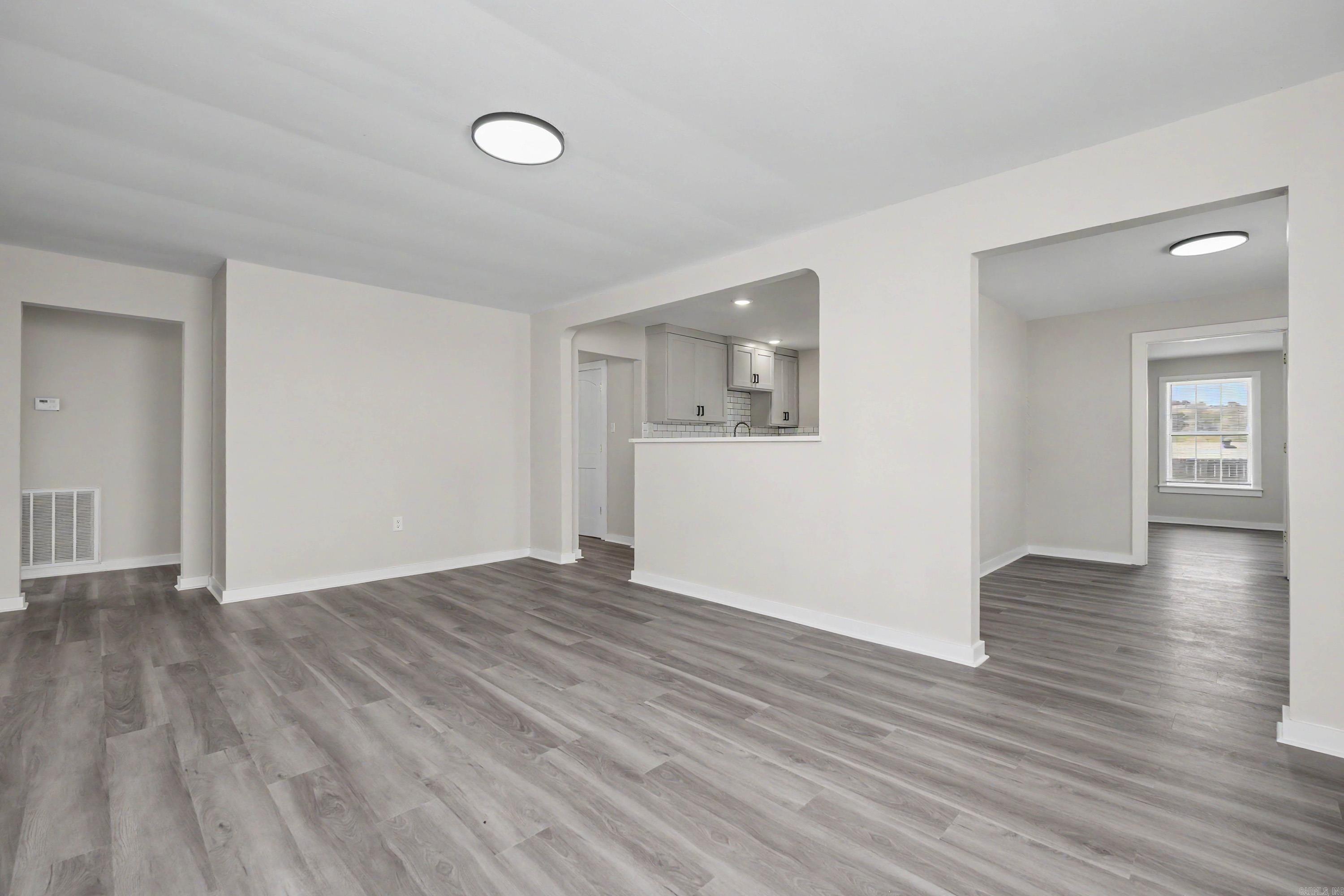 KINGWOOD PLACE - Residential