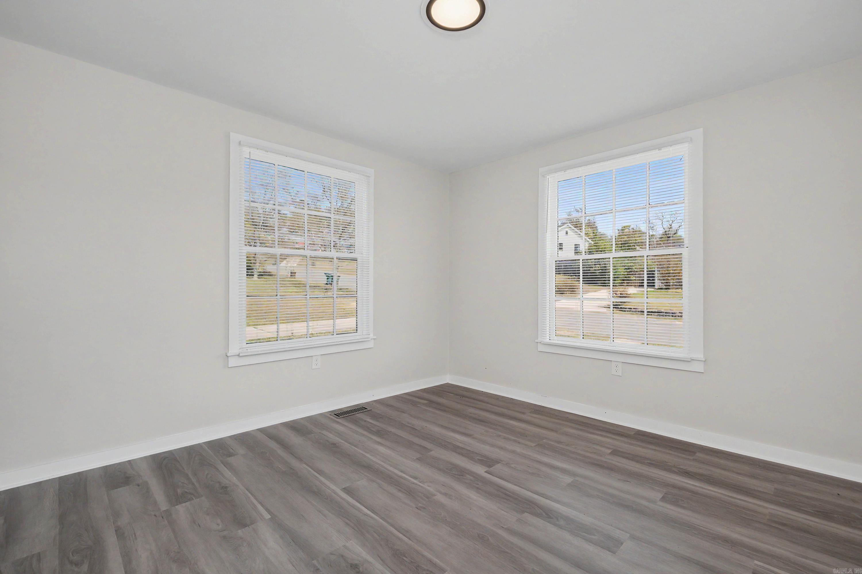 KINGWOOD PLACE - Residential