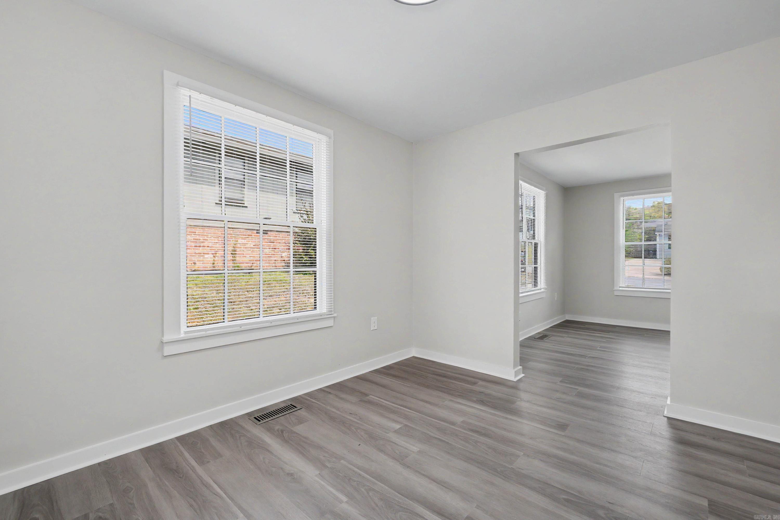 KINGWOOD PLACE - Residential