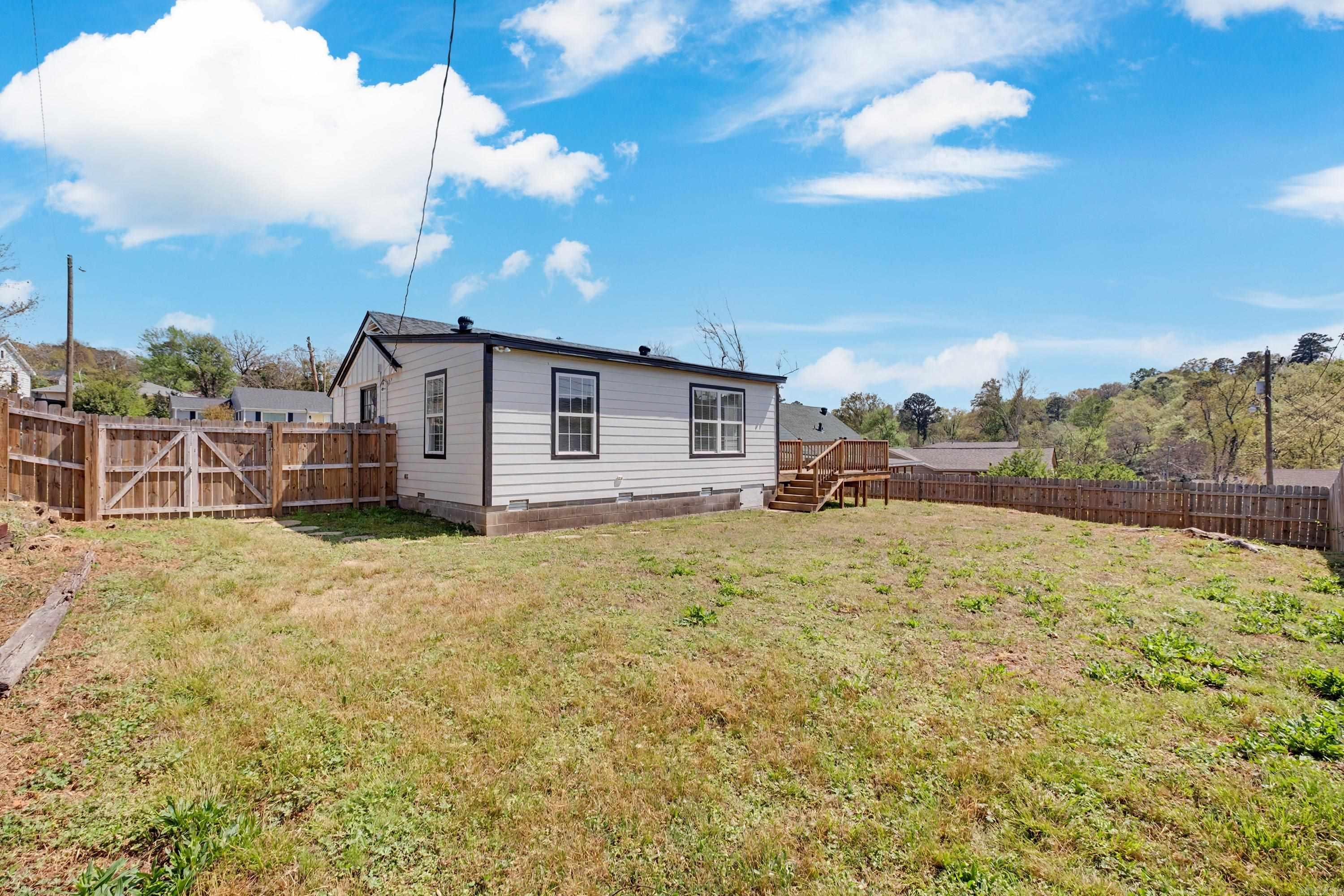 KINGWOOD PLACE - Residential