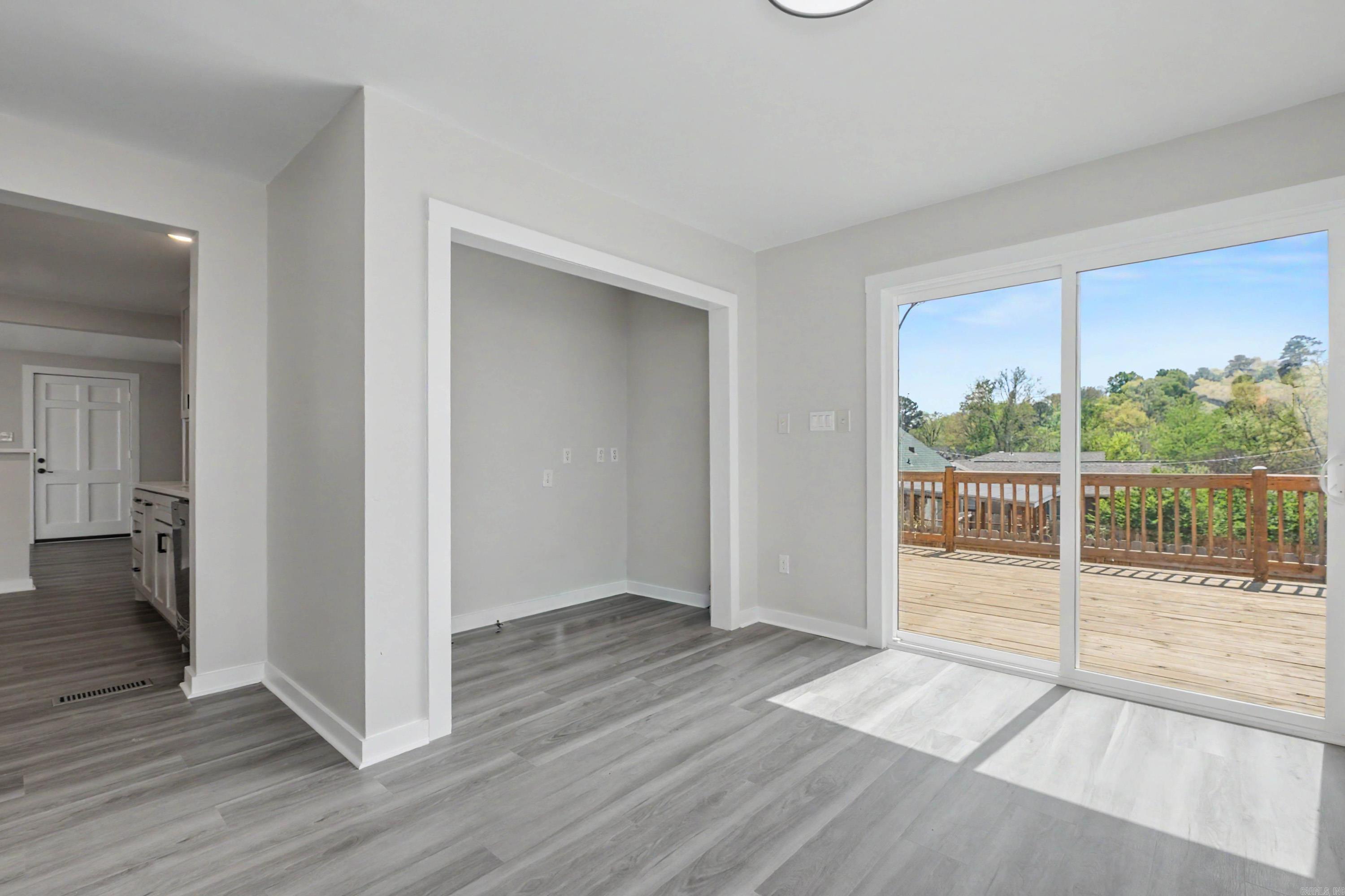 KINGWOOD PLACE - Residential