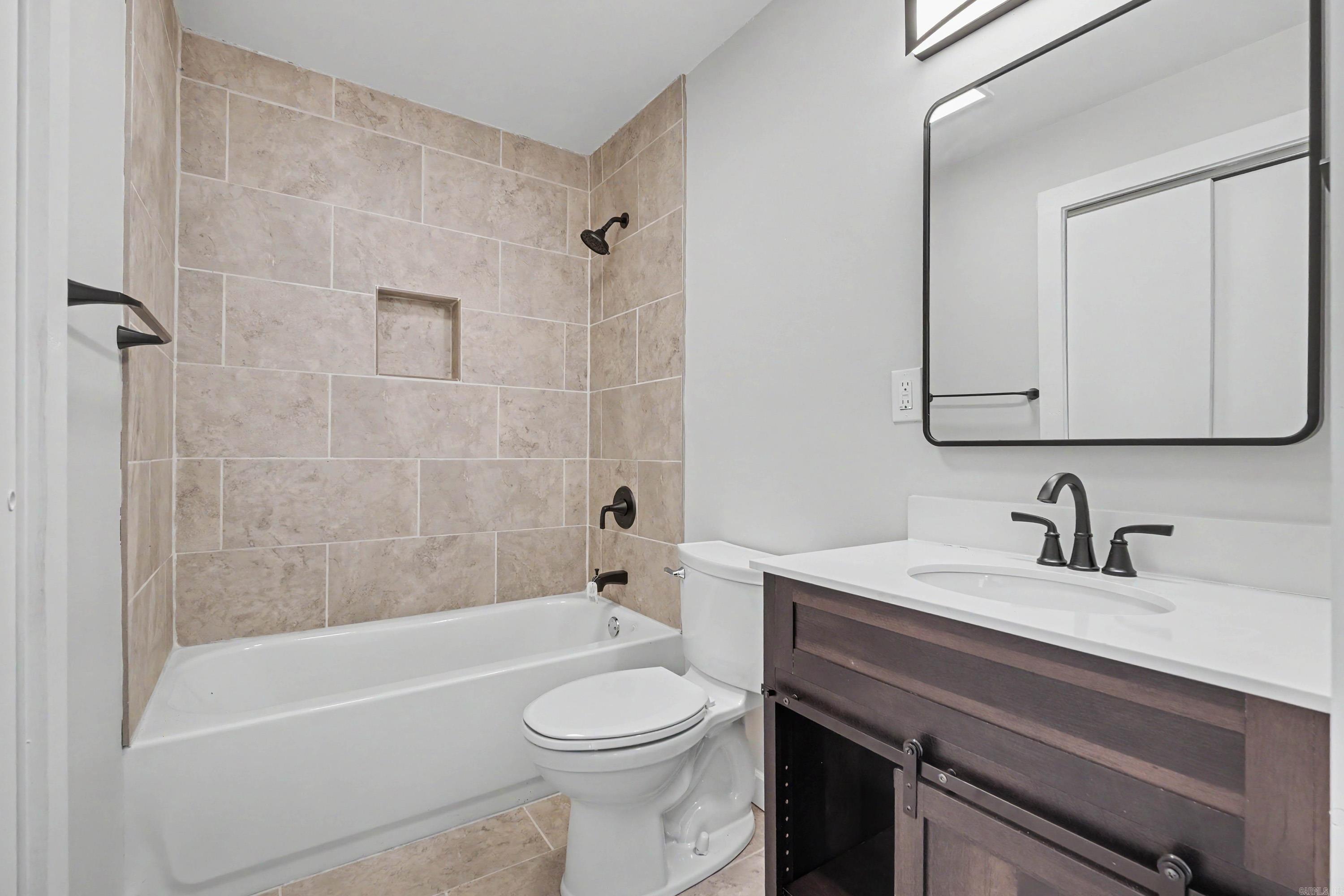 KINGWOOD PLACE - Residential