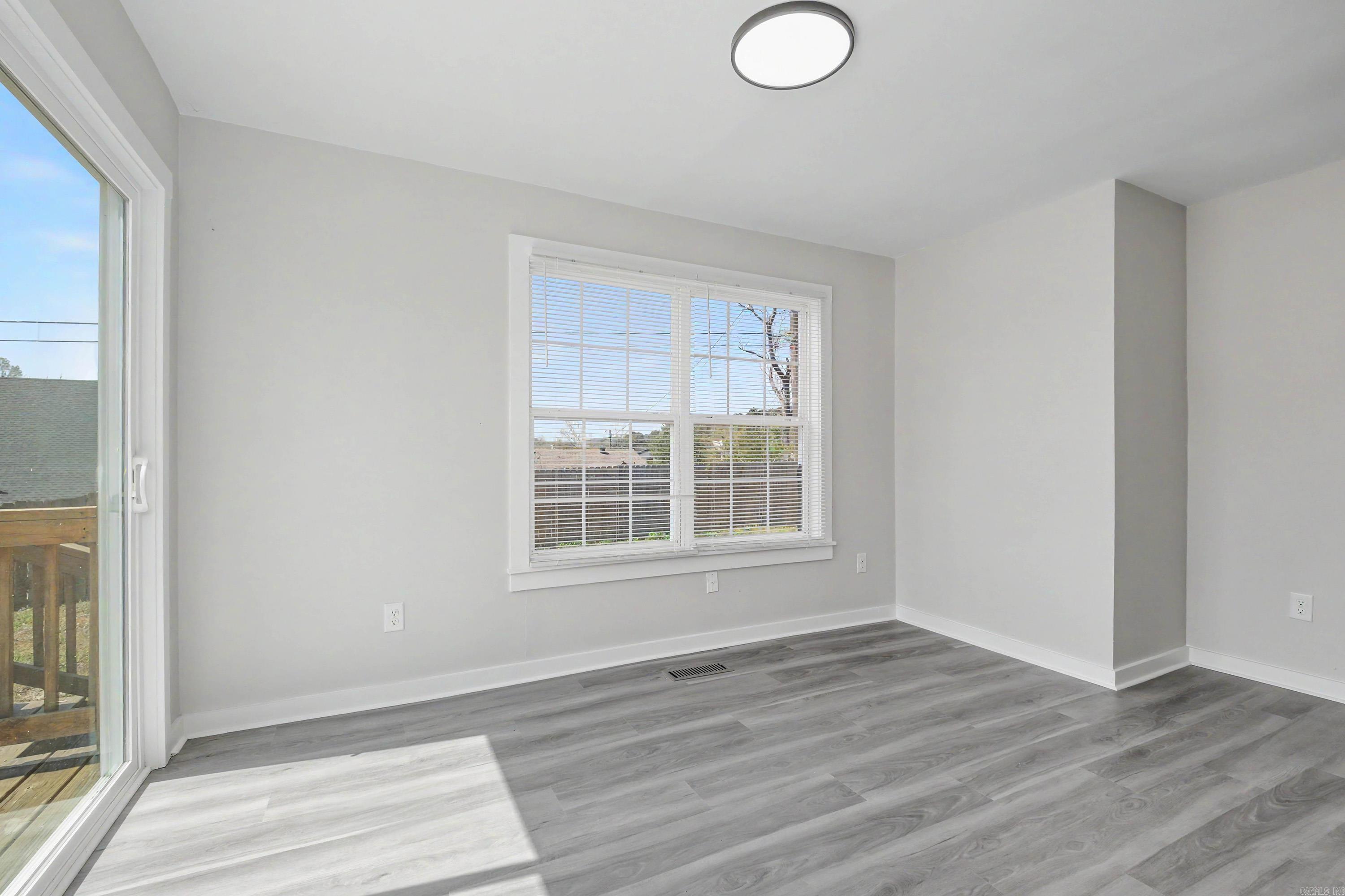 KINGWOOD PLACE - Residential