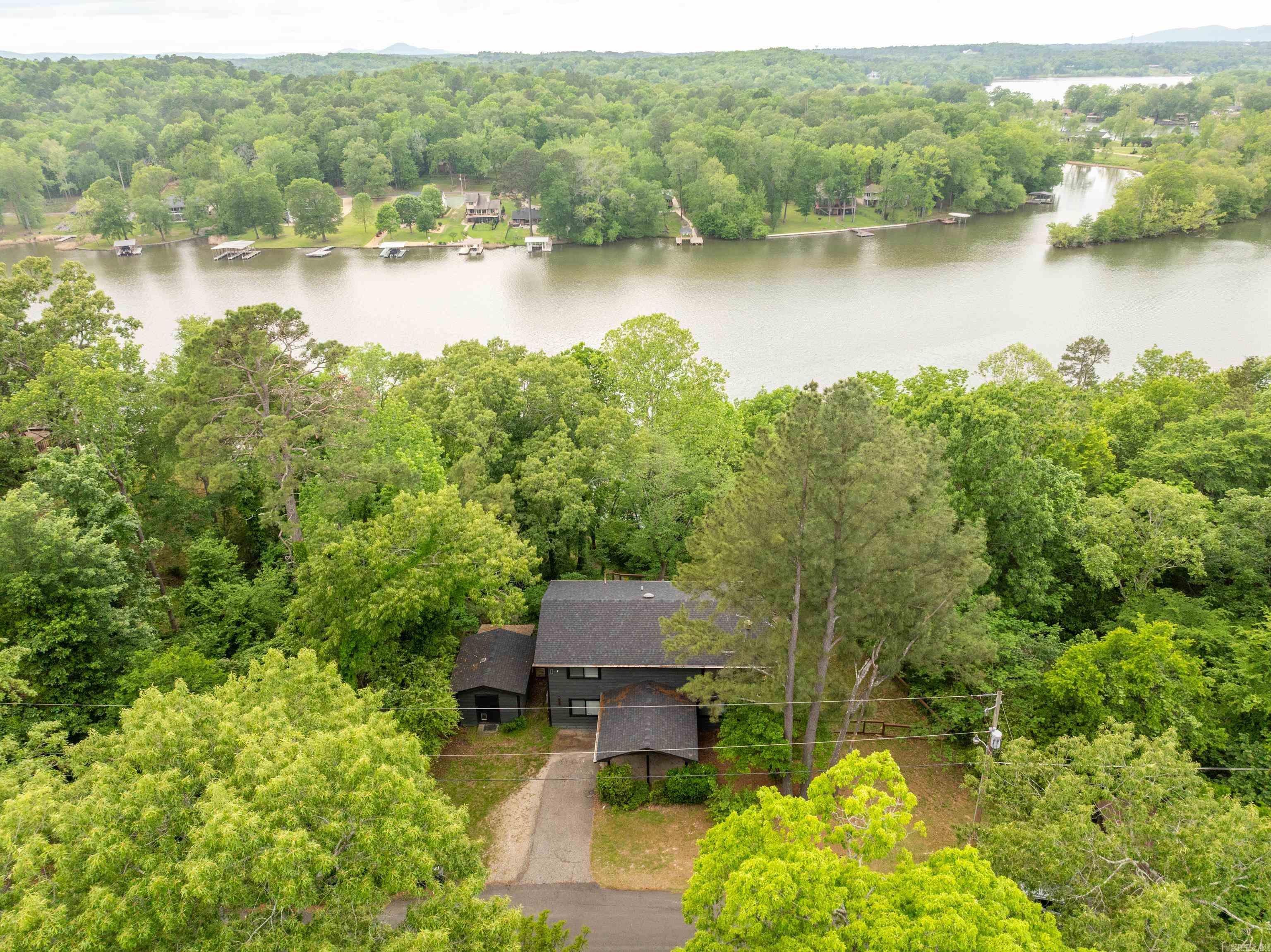 LAKE CATHERINE IND. ESTATES - Residential