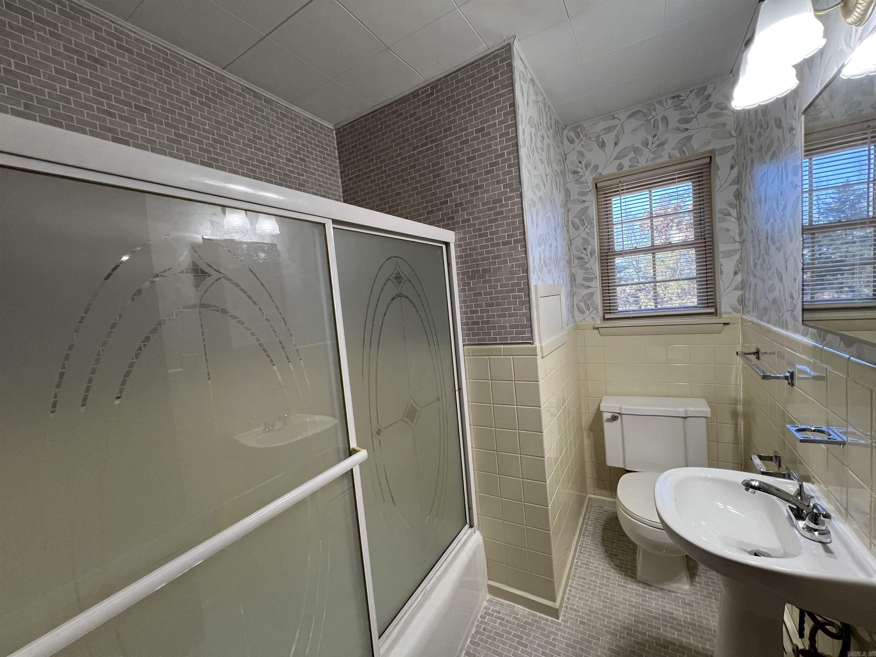 WESTWOOD ACRES - Residential