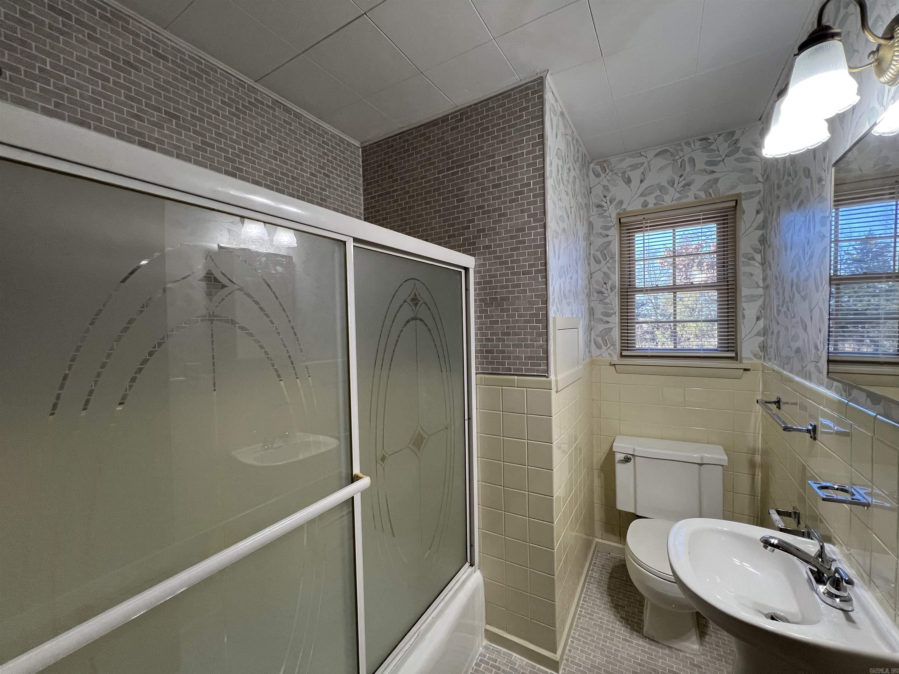 WESTWOOD ACRES - Residential