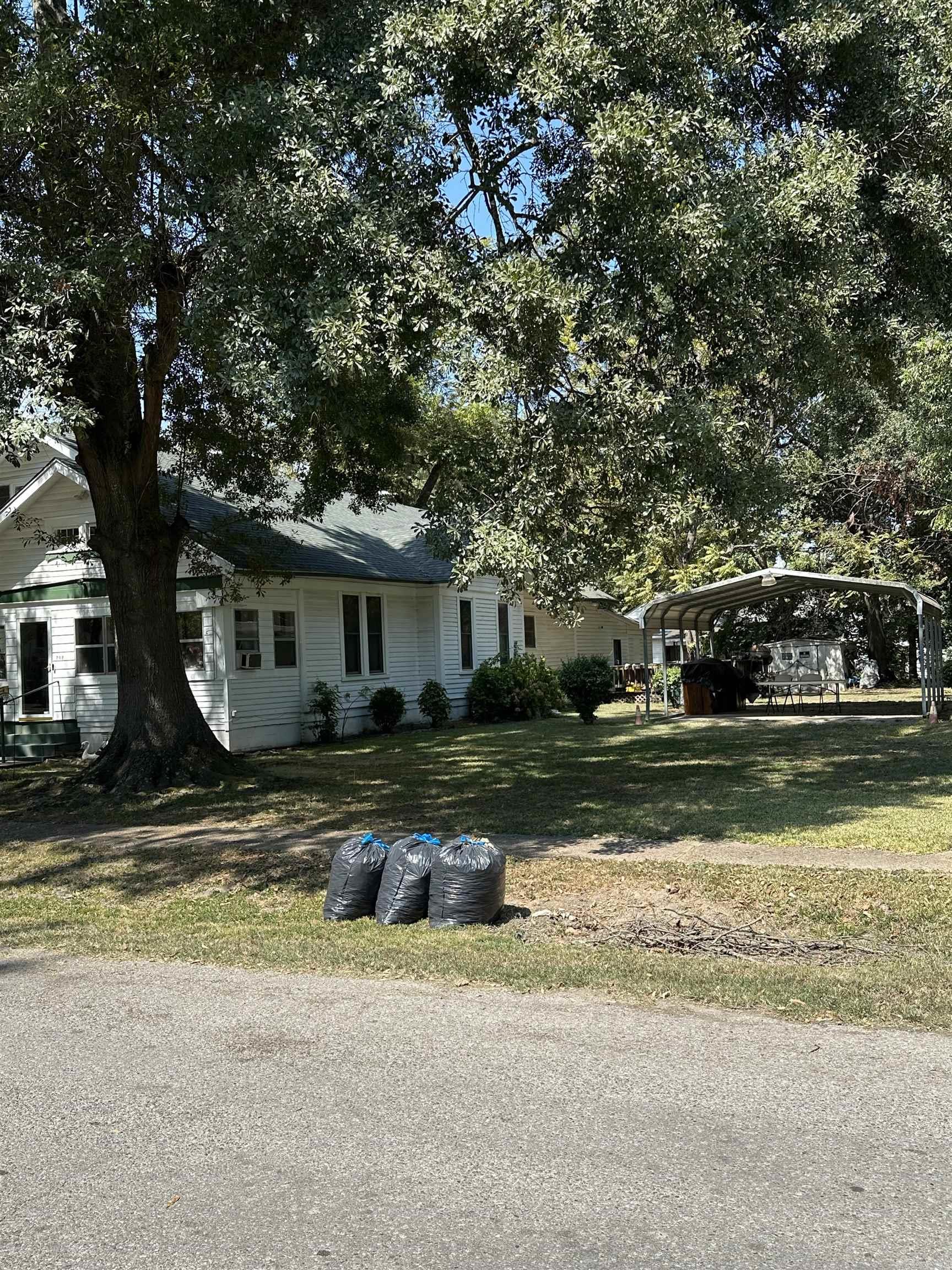 W. HELENA - Residential