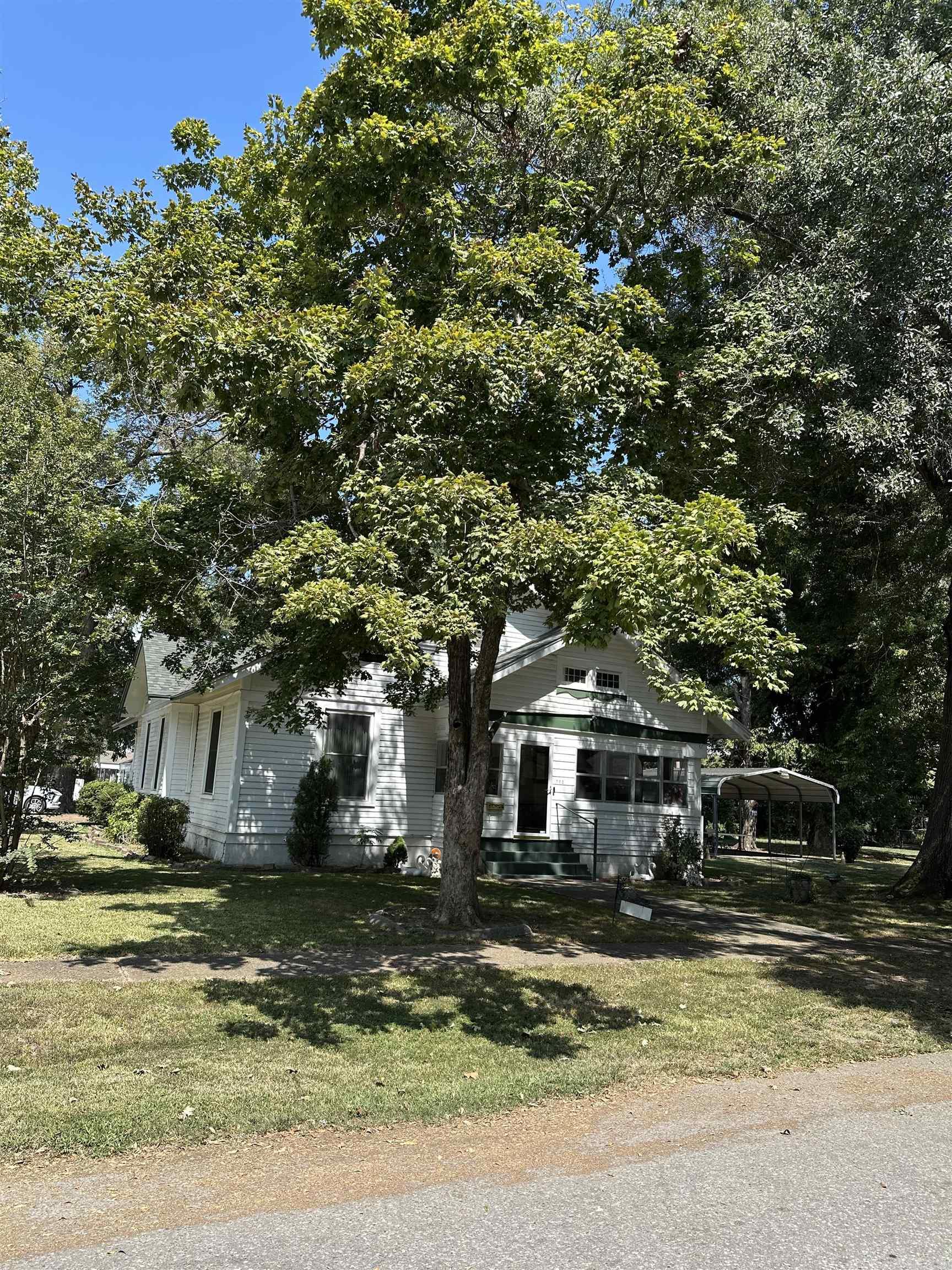 W. HELENA - Residential