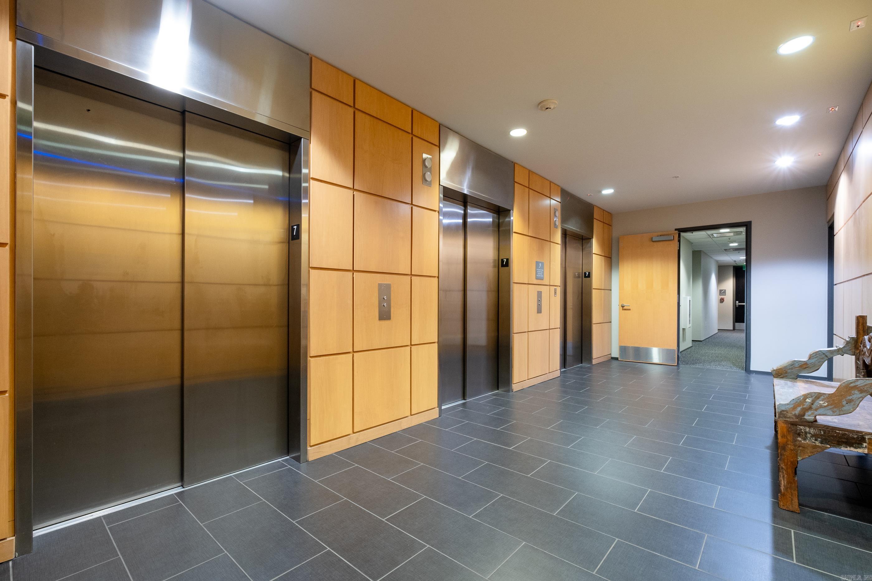 300 THIRD HPR - Residential