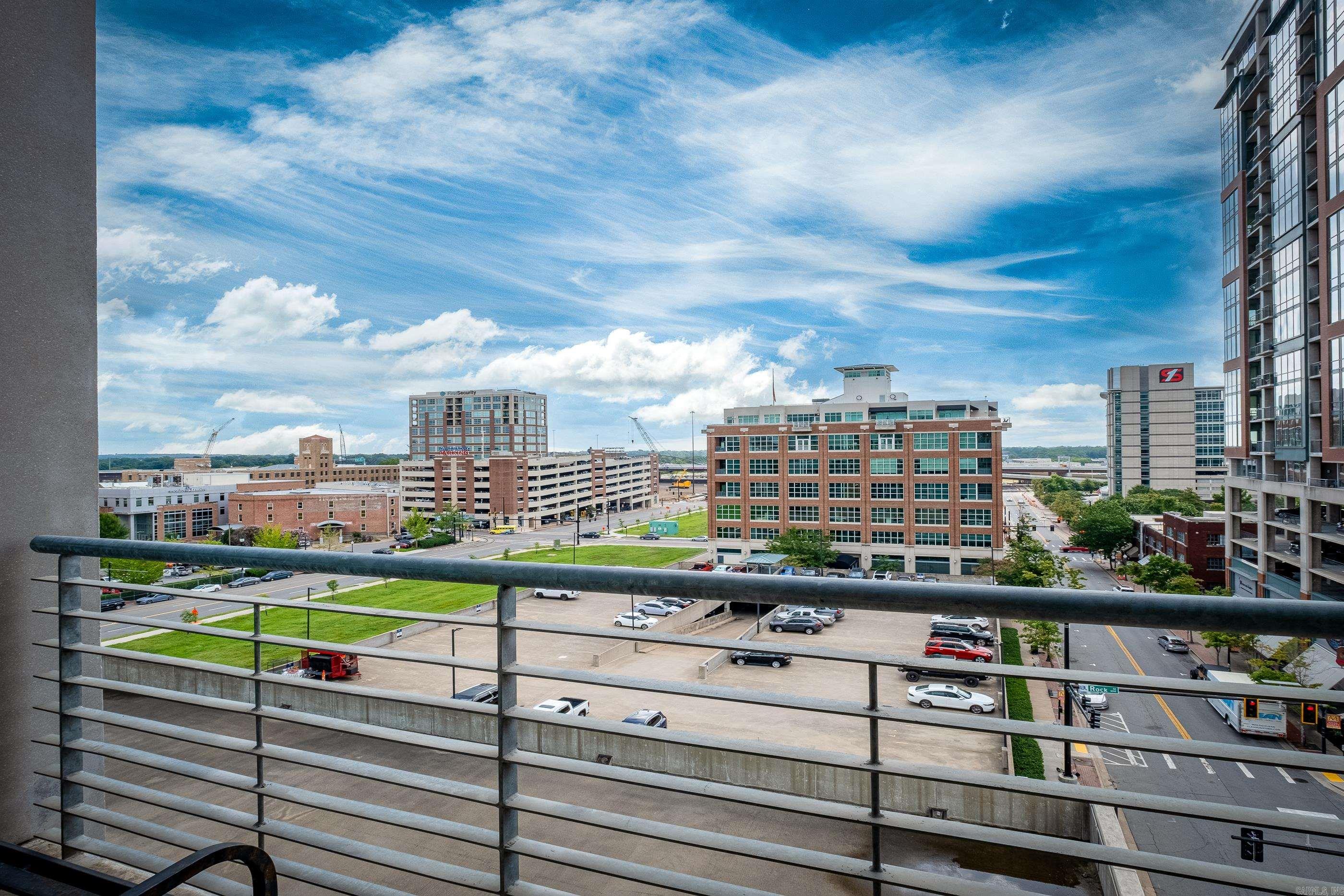 300 THIRD HPR - Residential