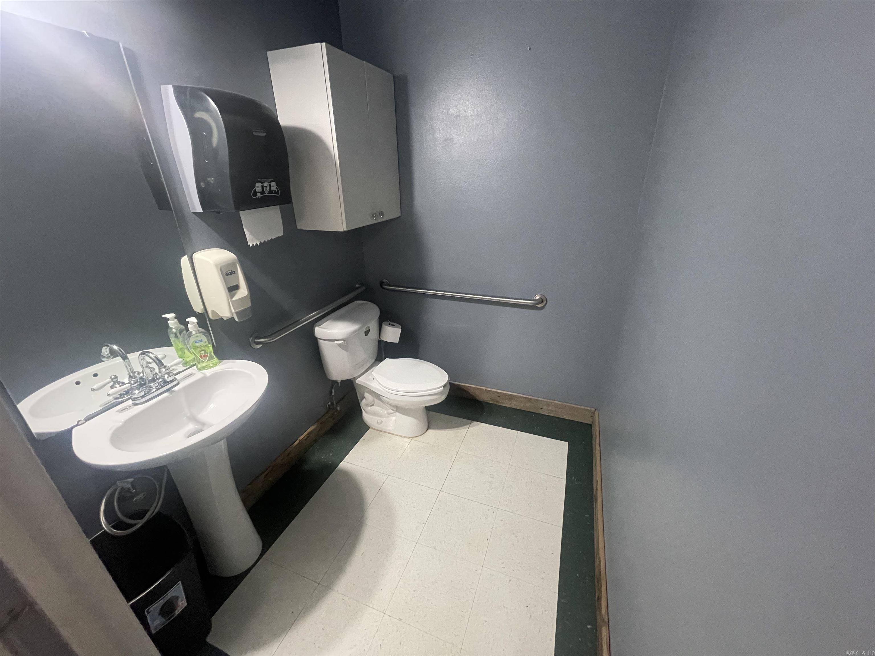 Hart Place - Commercial Sale