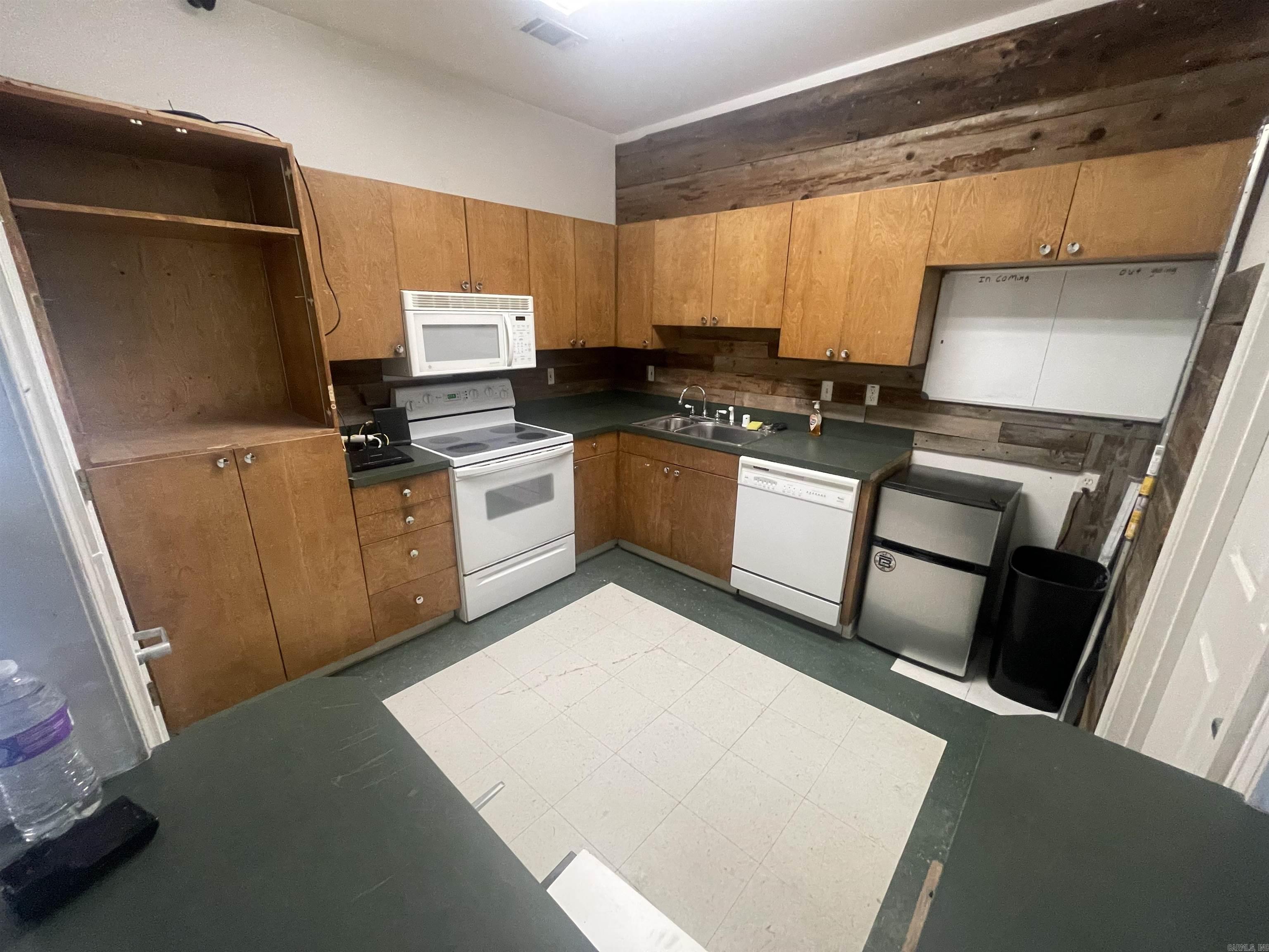 Hart Place - Commercial Sale