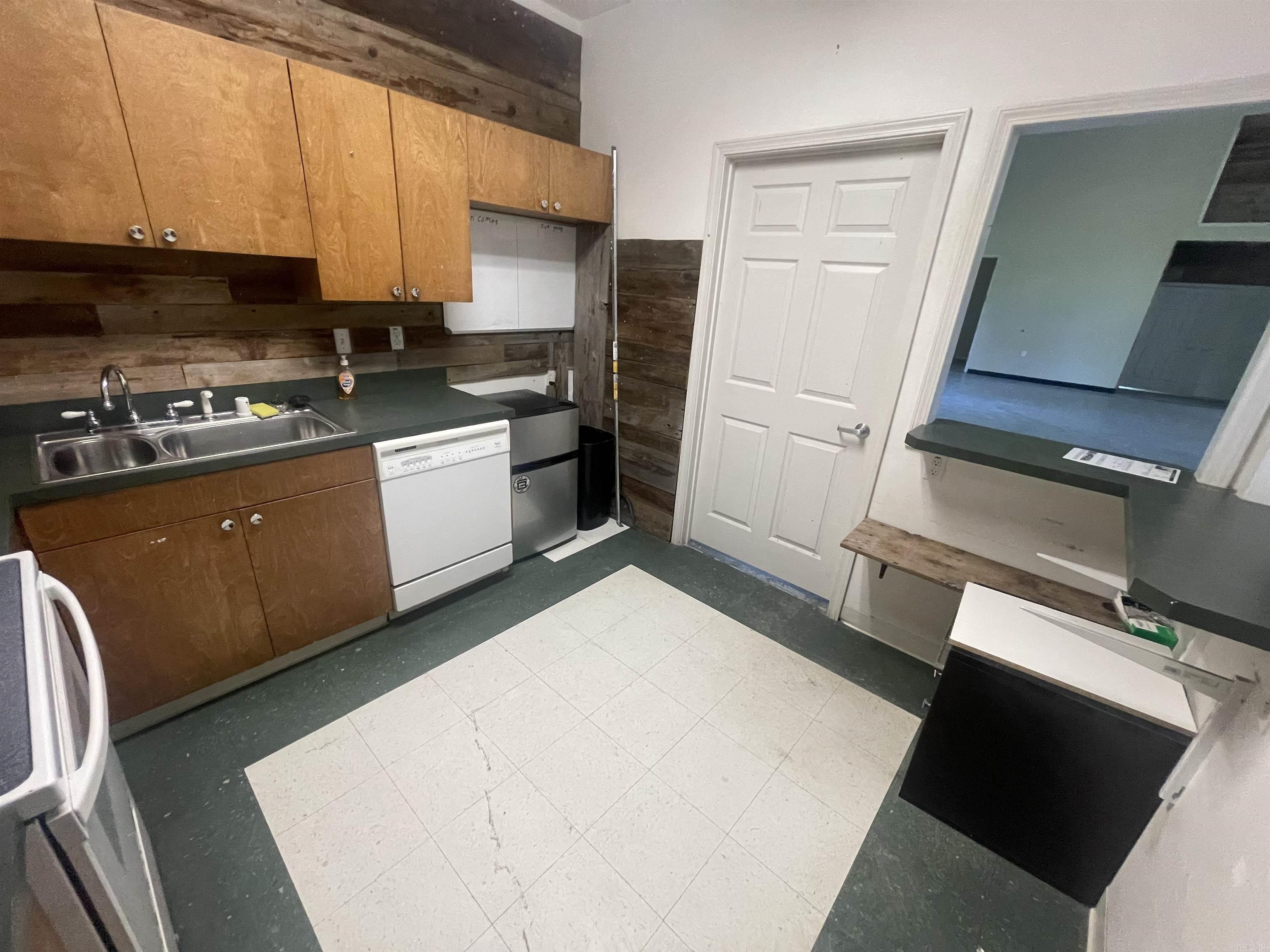 Hart Place - Commercial Sale