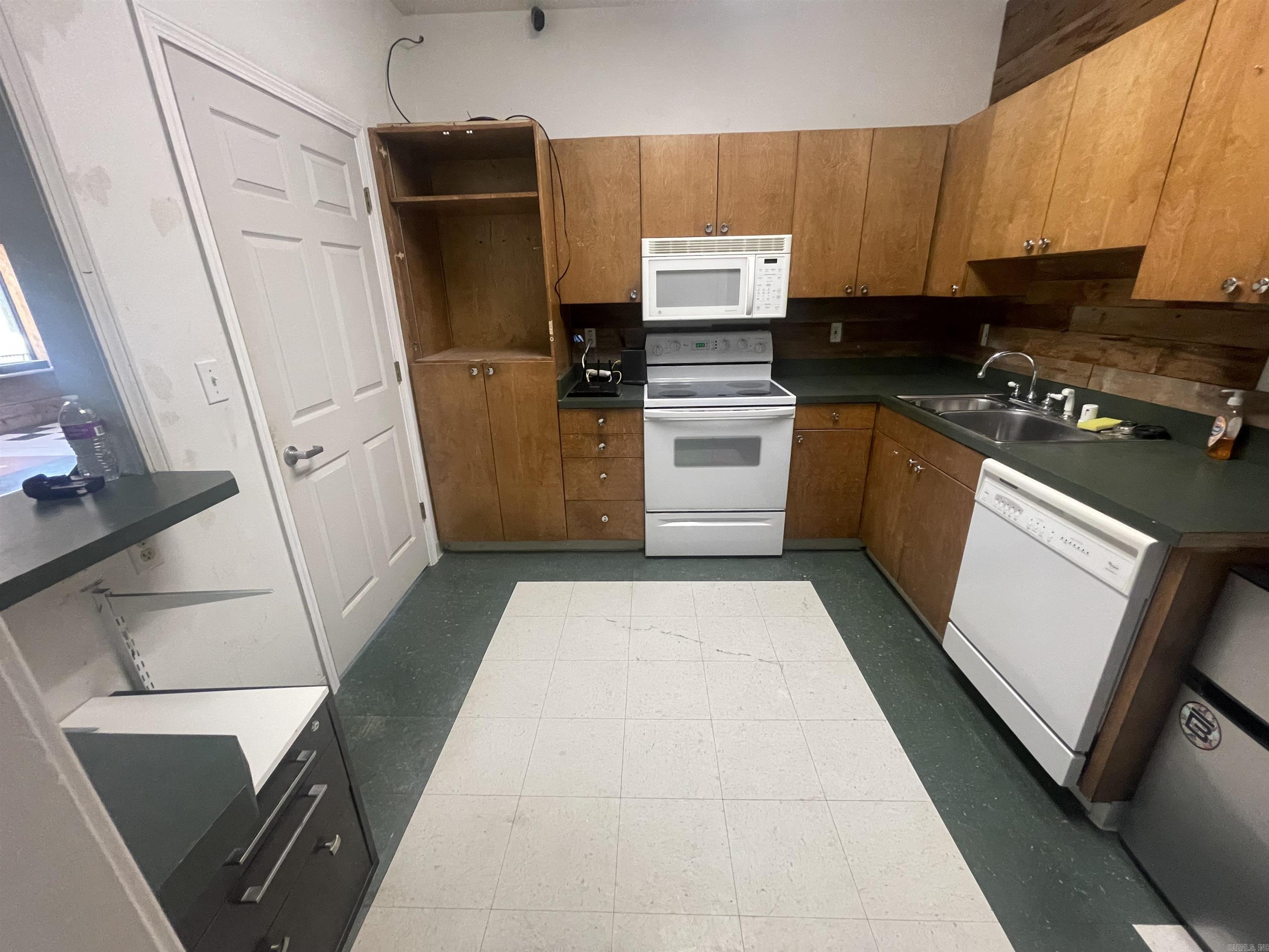 Hart Place - Commercial Sale