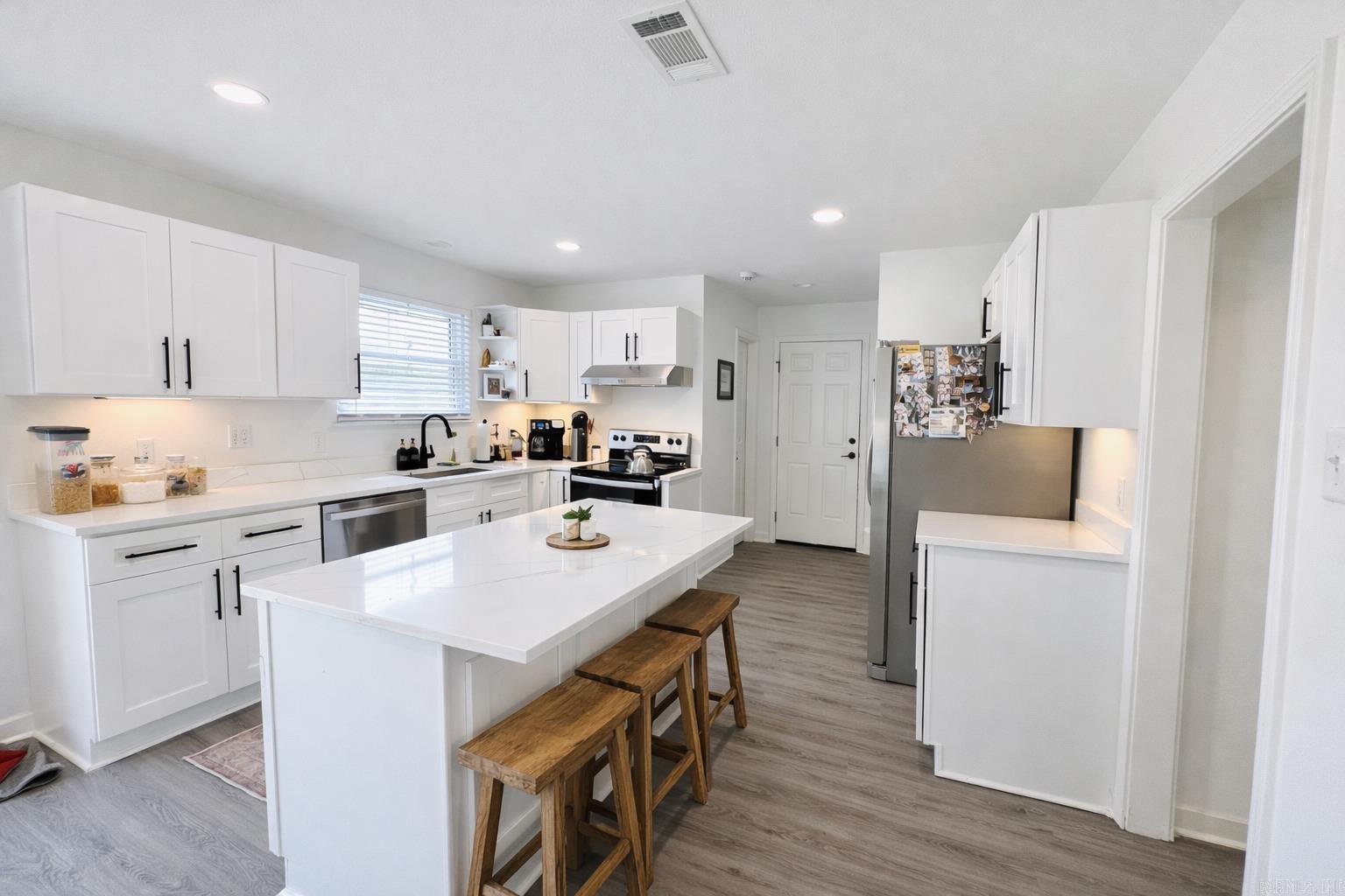 LUDINGTON HGTS - Residential