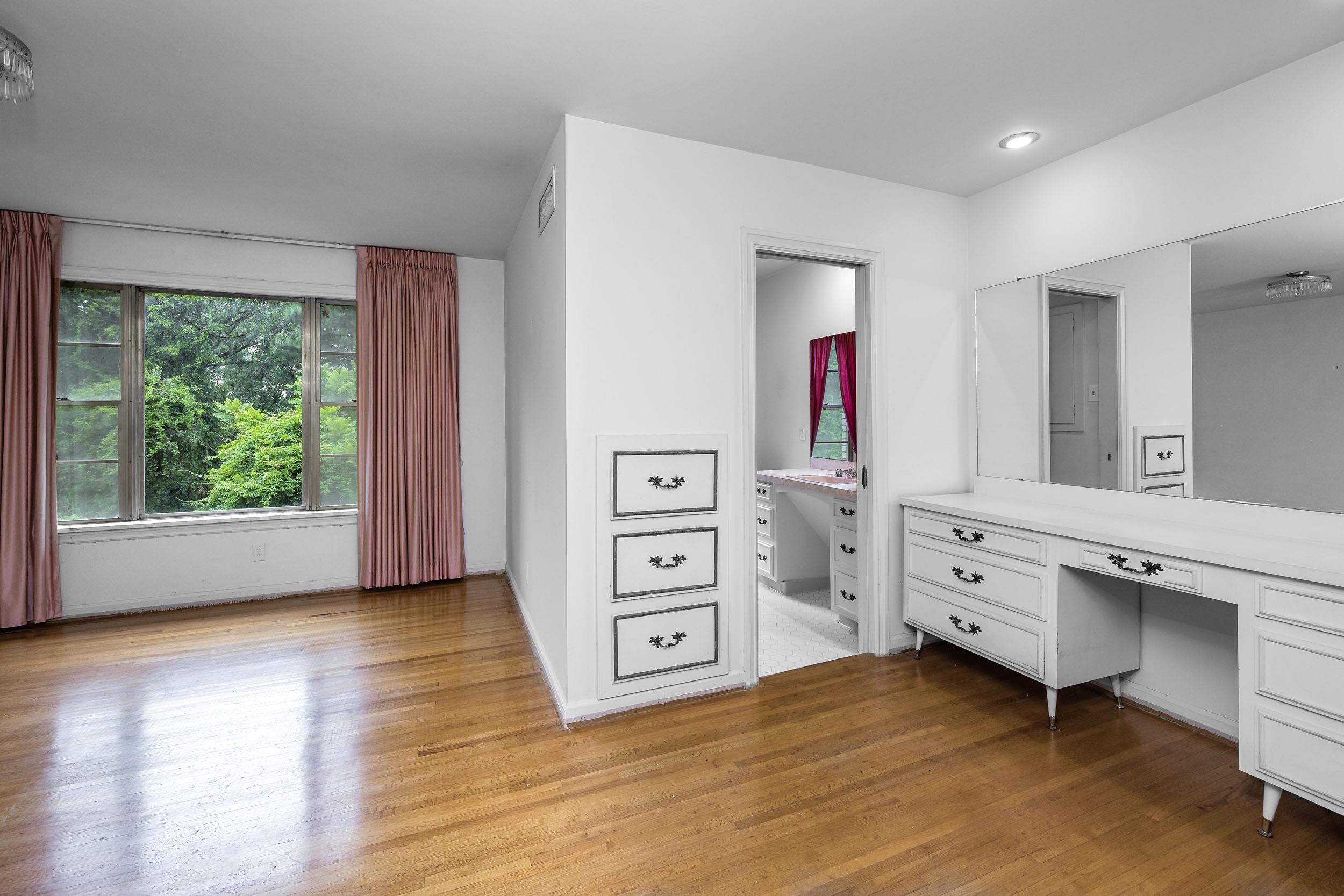 HYLAND HOMES - Residential