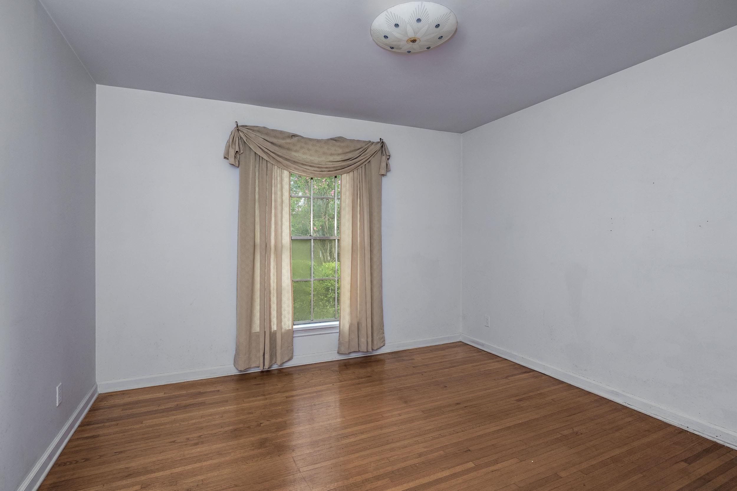 HYLAND HOMES - Residential