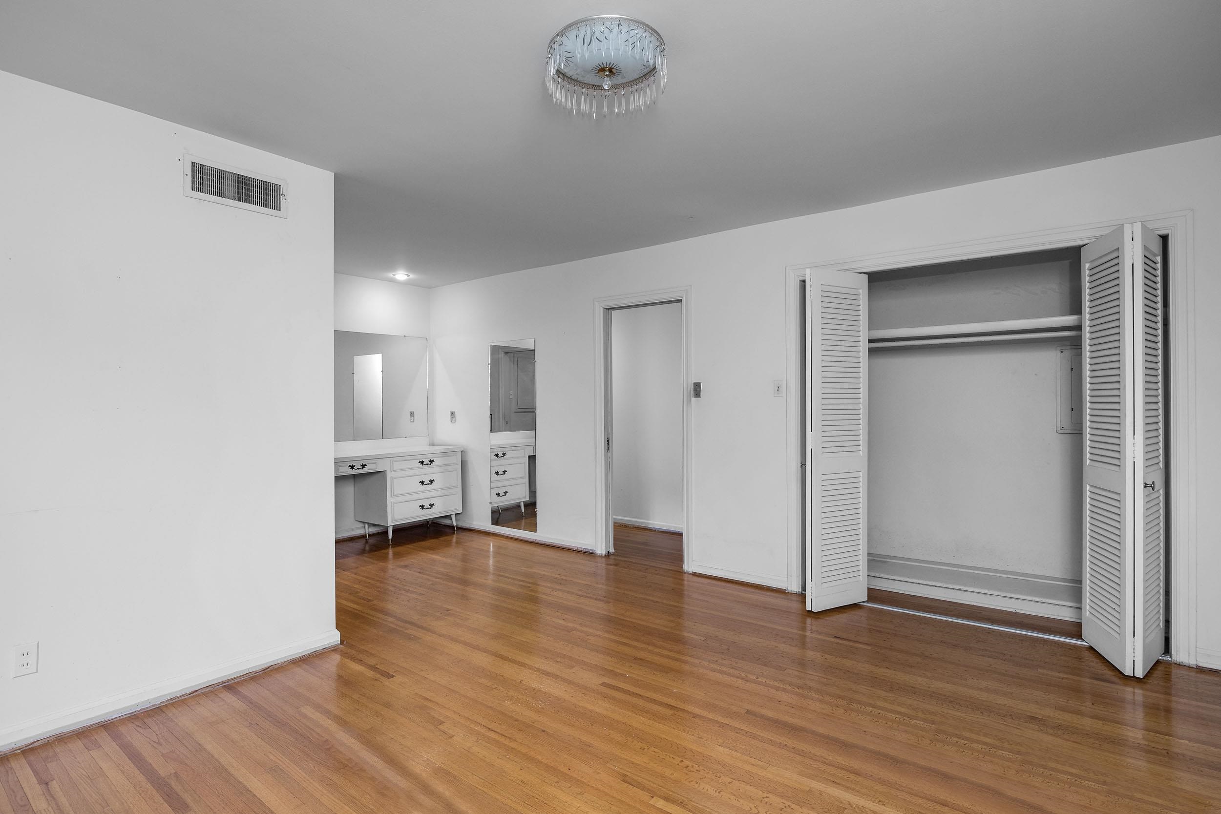 HYLAND HOMES - Residential