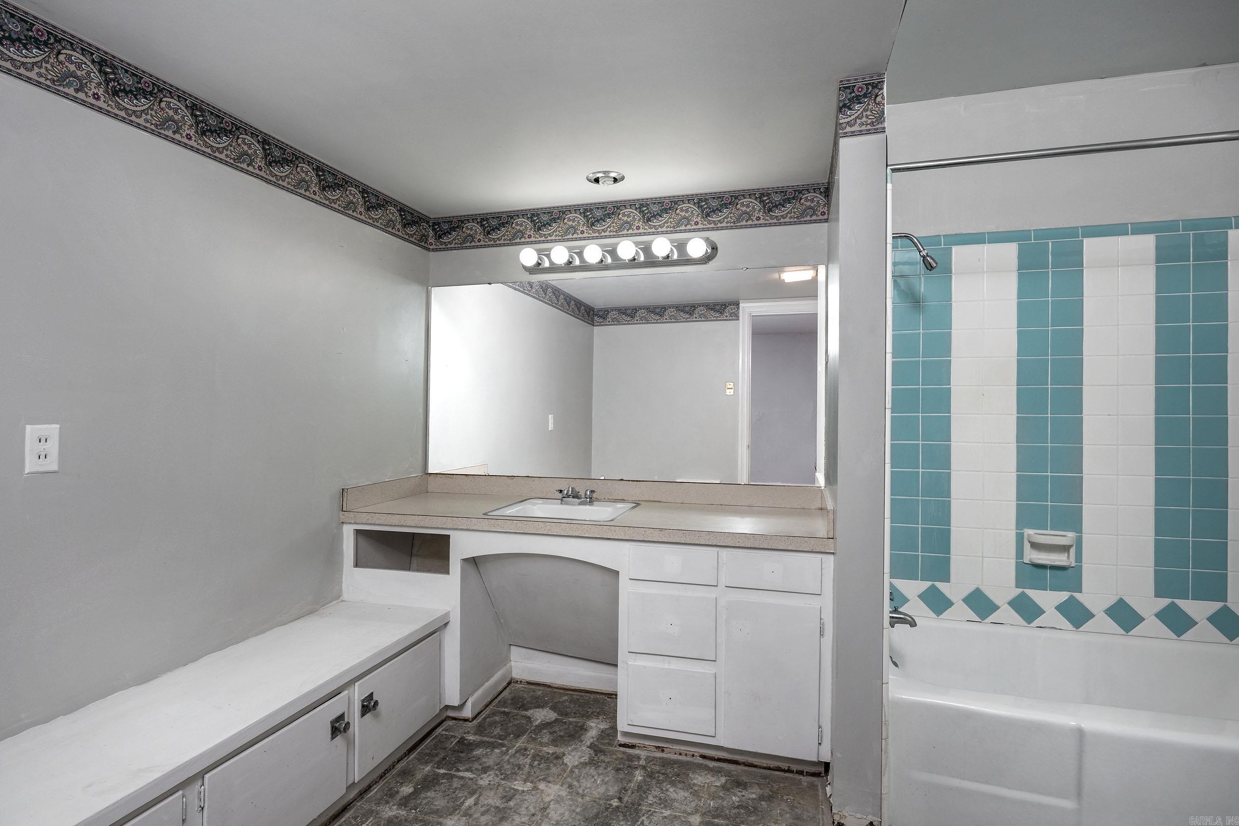 HYLAND HOMES - Residential