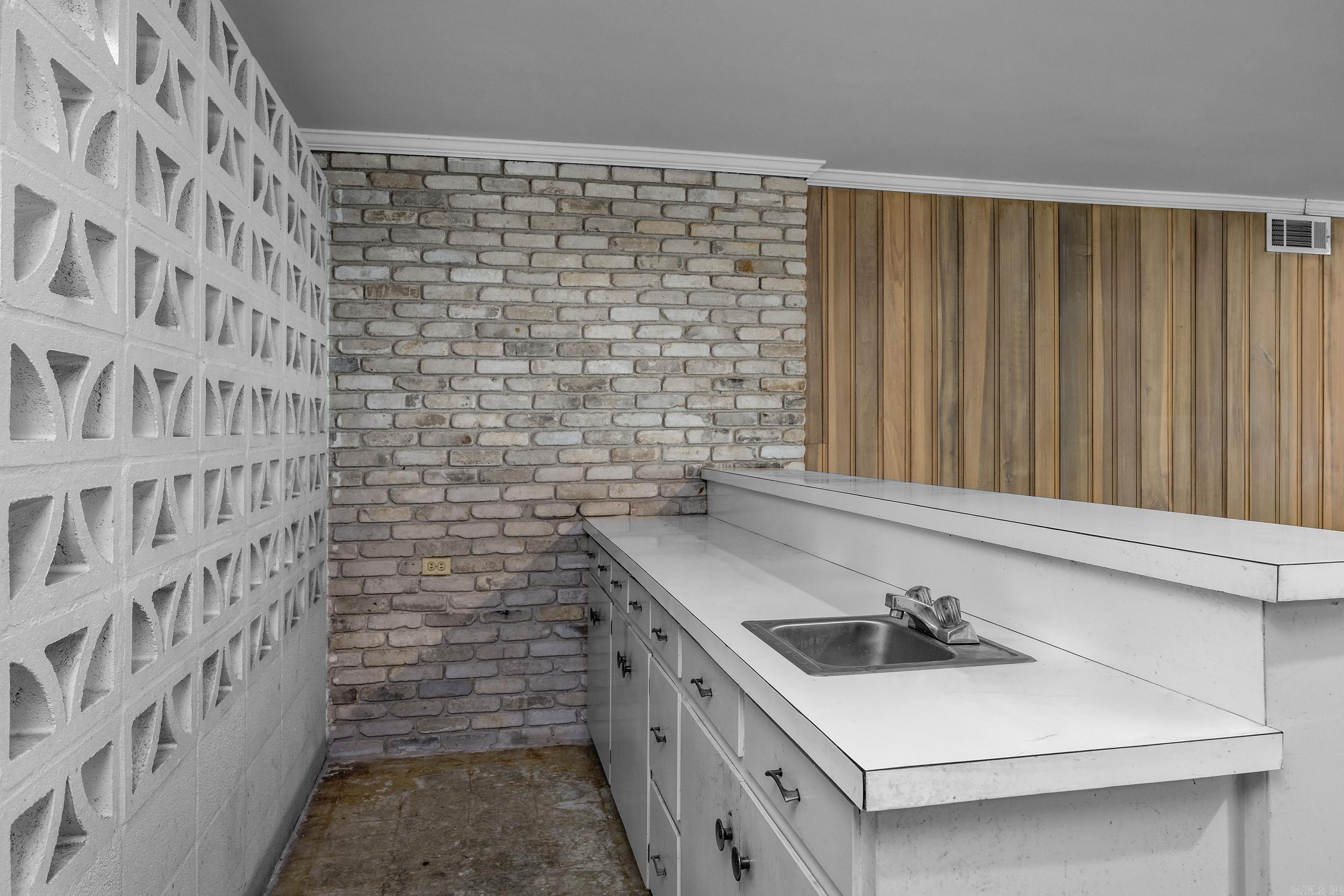 HYLAND HOMES - Residential