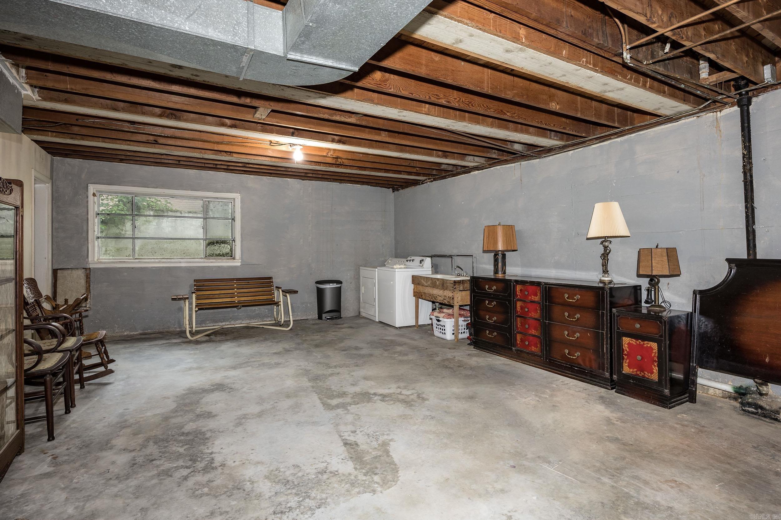 HYLAND HOMES - Residential