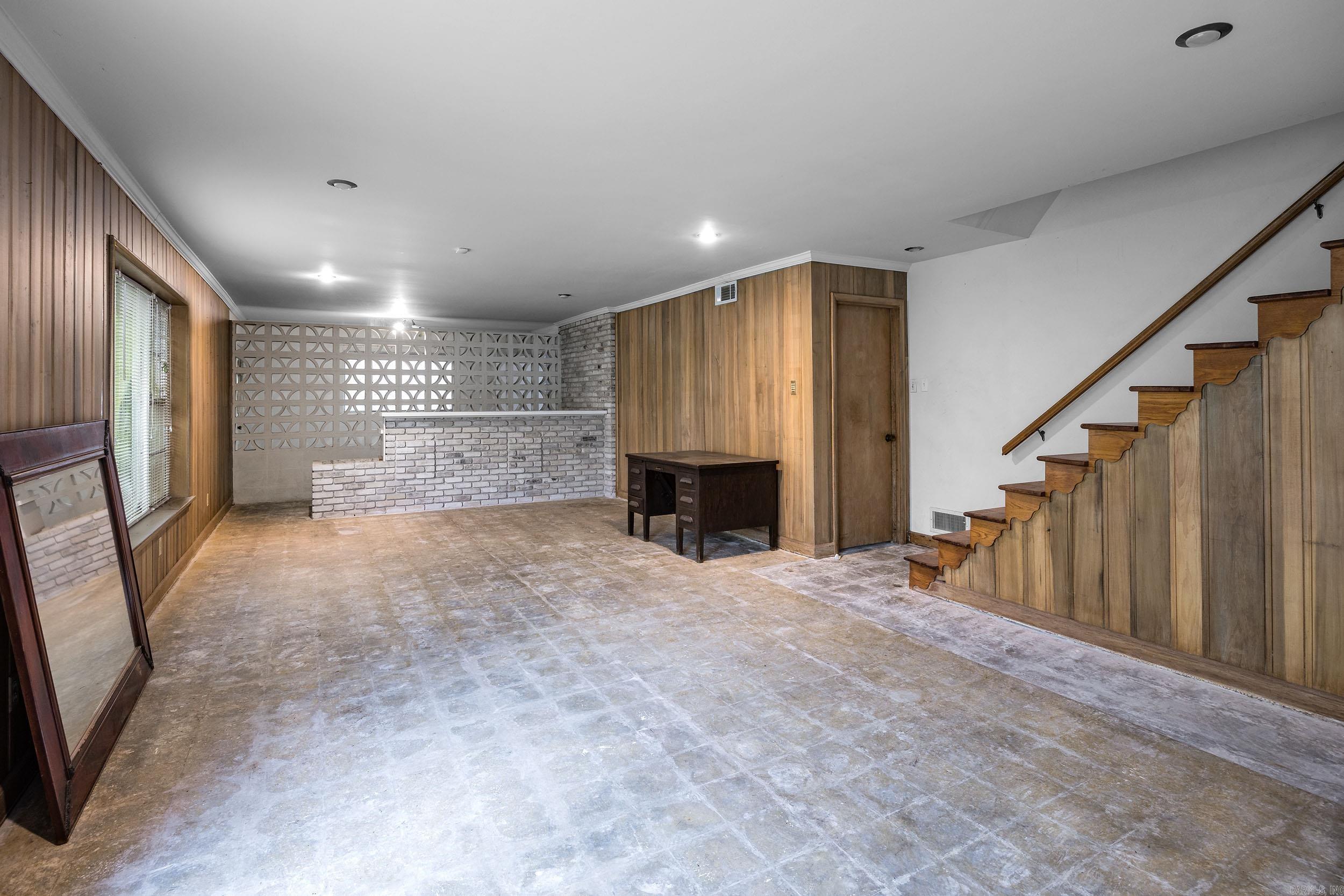 HYLAND HOMES - Residential