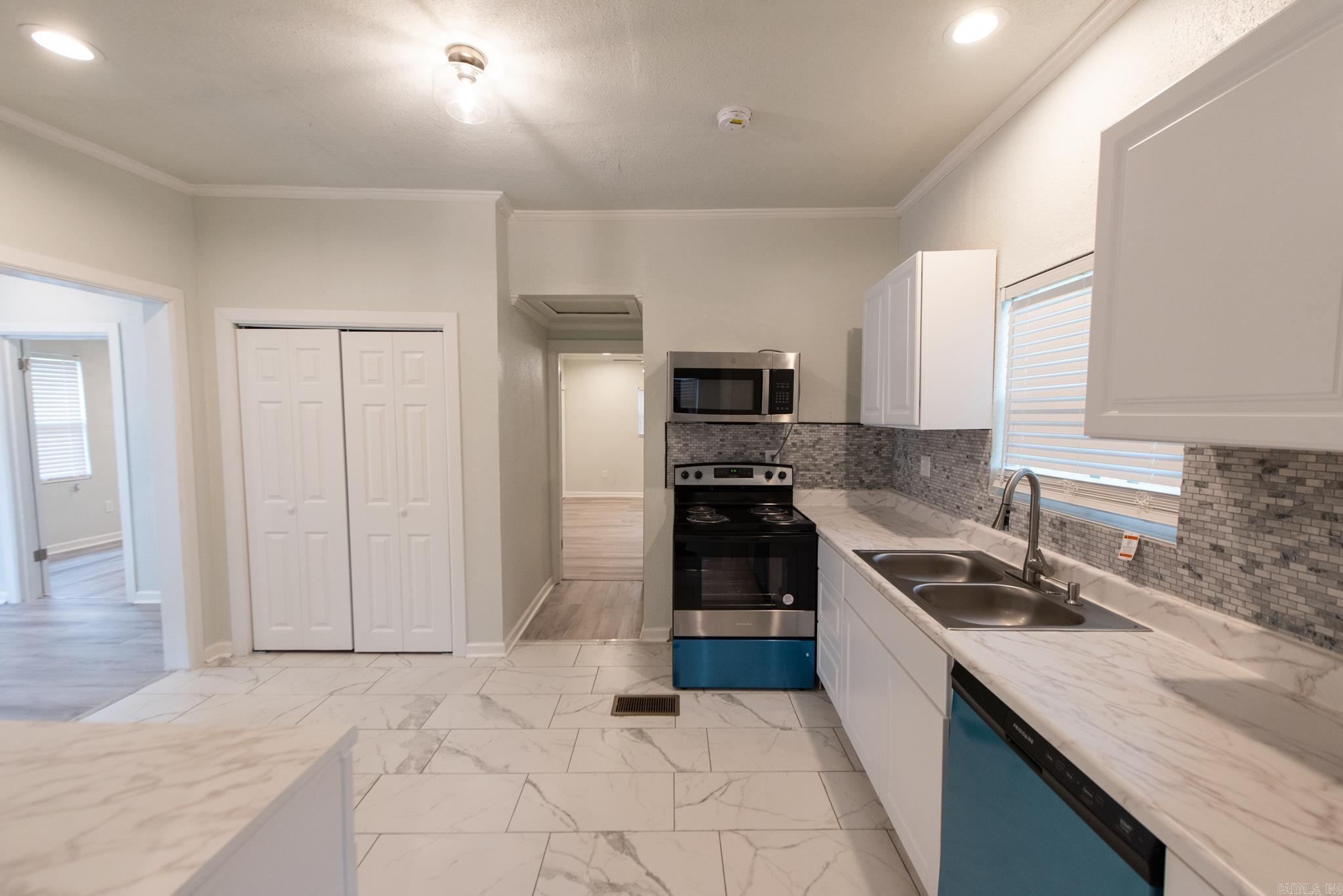 CHICKASAW PLACE - Residential