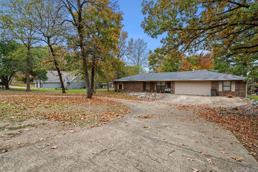 Lake Hamilton Remodeled 1 Level 3 BR / 3 Full Baths. Currently, STR, fully furnished, turn key investment. Great rental history! All brick home with 90' of lakefront. New roof on house and boat dock. Open floor plan, LVP flooring, granite, SS appliances. 2 Living areas, breakfast bar. 2 car garage with additional parking in circle drive. Deck across entire back of house, stationary boat dock with swim deck. Lakeside school district and close to everything. 10 minutes to Oaklawn Racing / Casino.