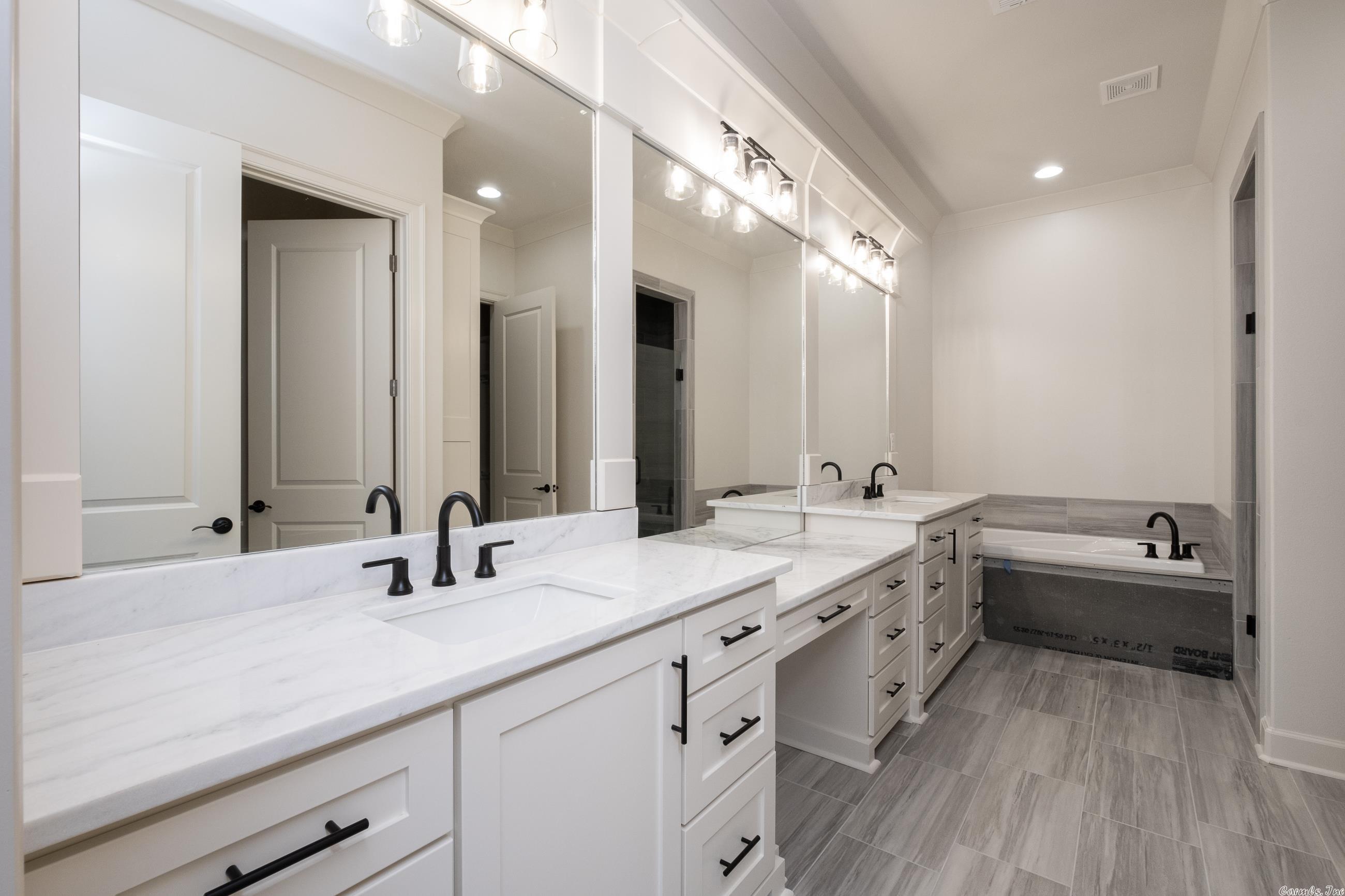 BELLES FLEURS - Residential