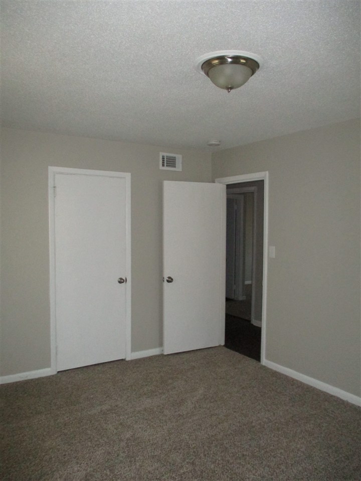 Briarfield - Residential Lease