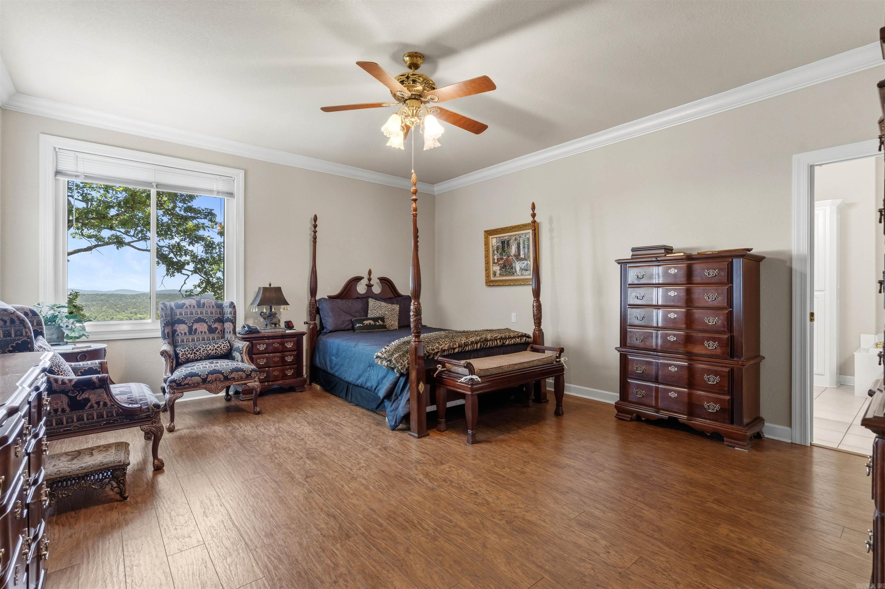 VELAZQUEZ - Residential