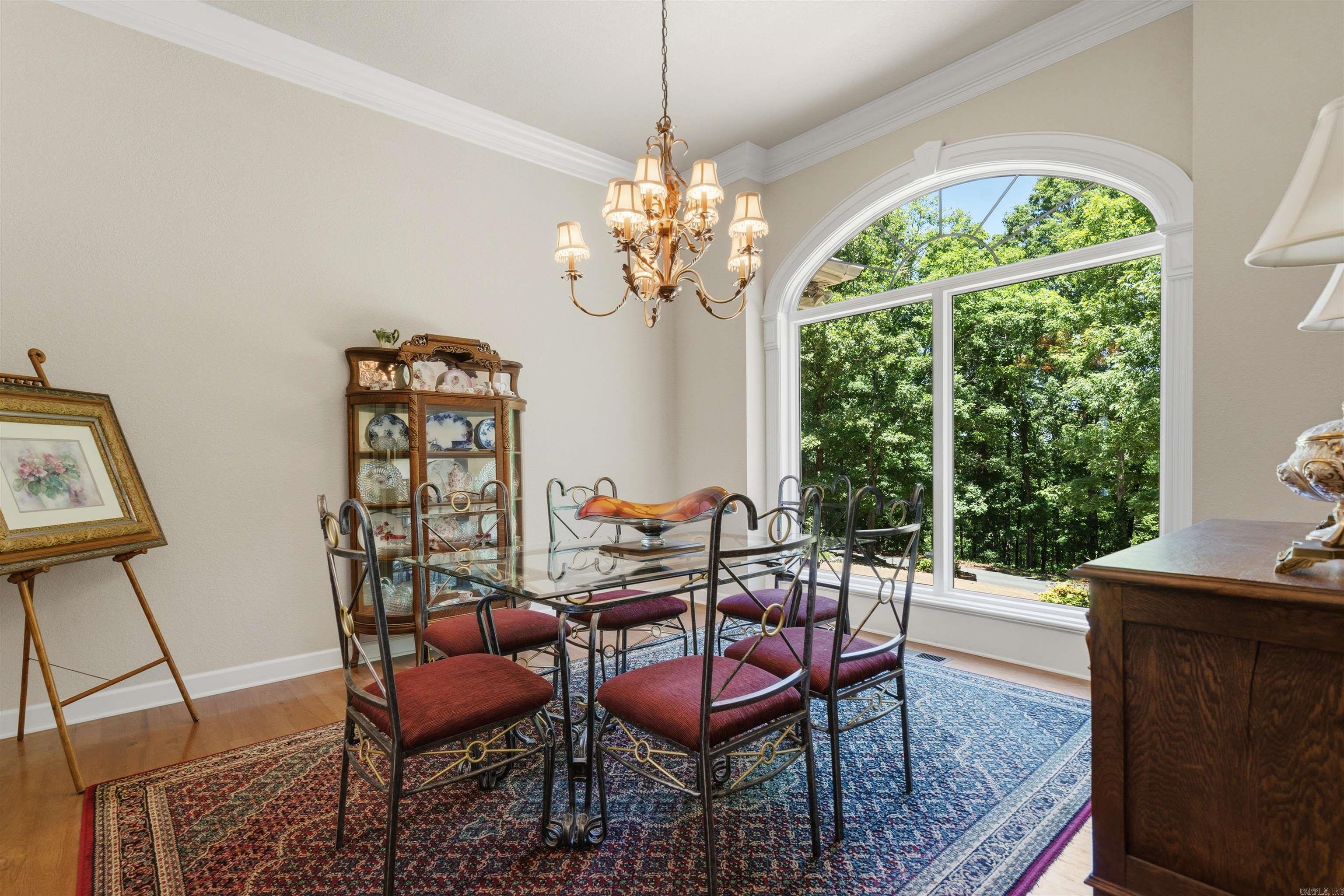 VELAZQUEZ - Residential