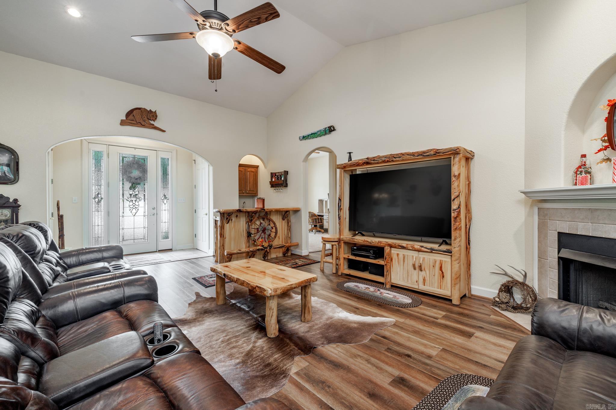 BALTANAS - Residential