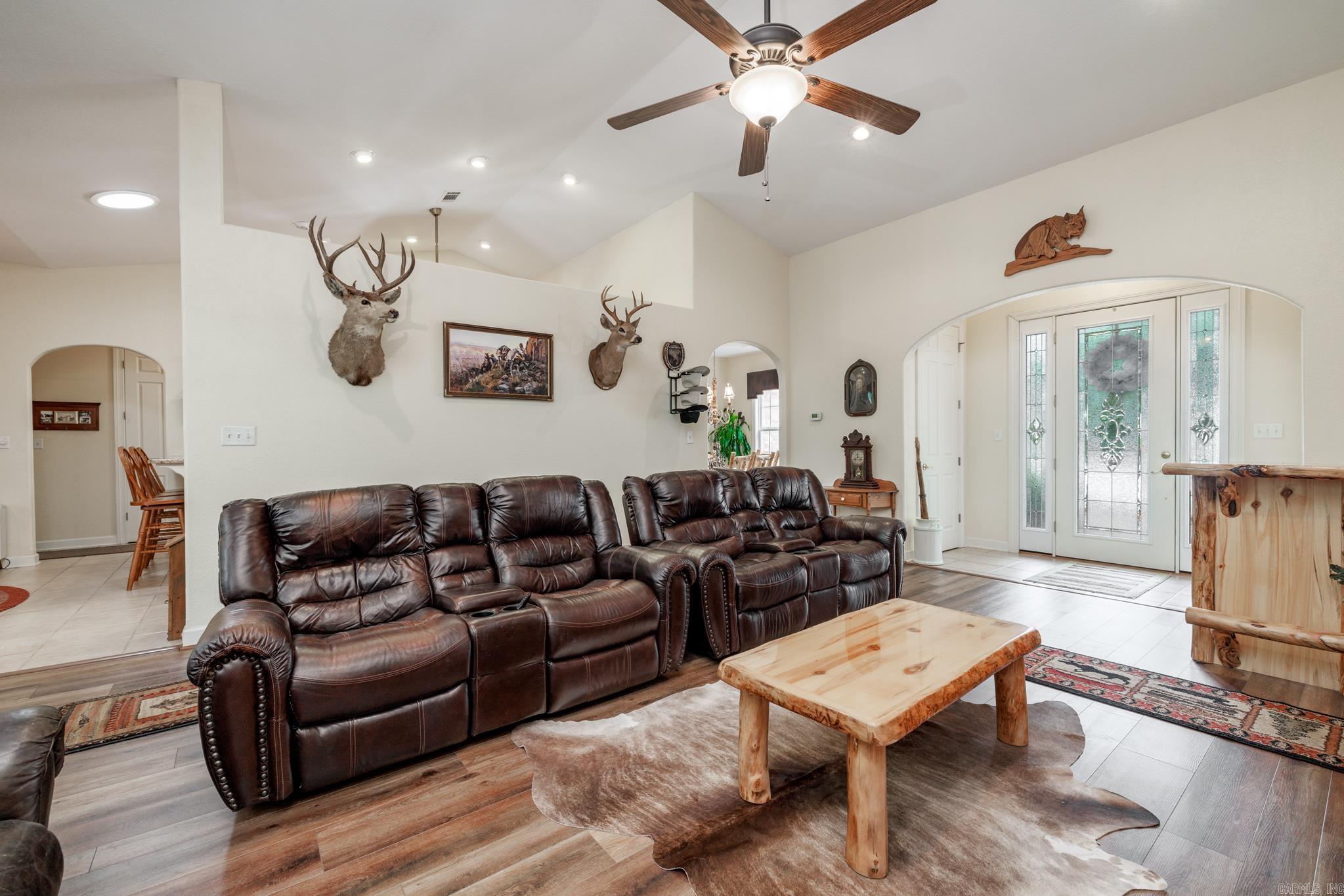 BALTANAS - Residential