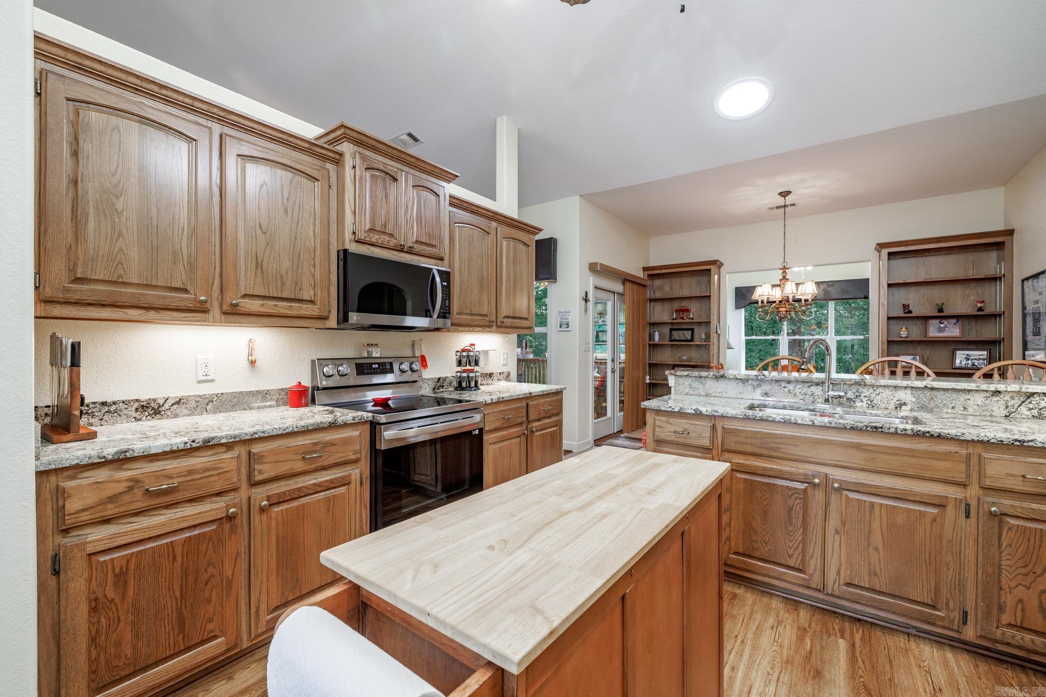 BALTANAS - Residential