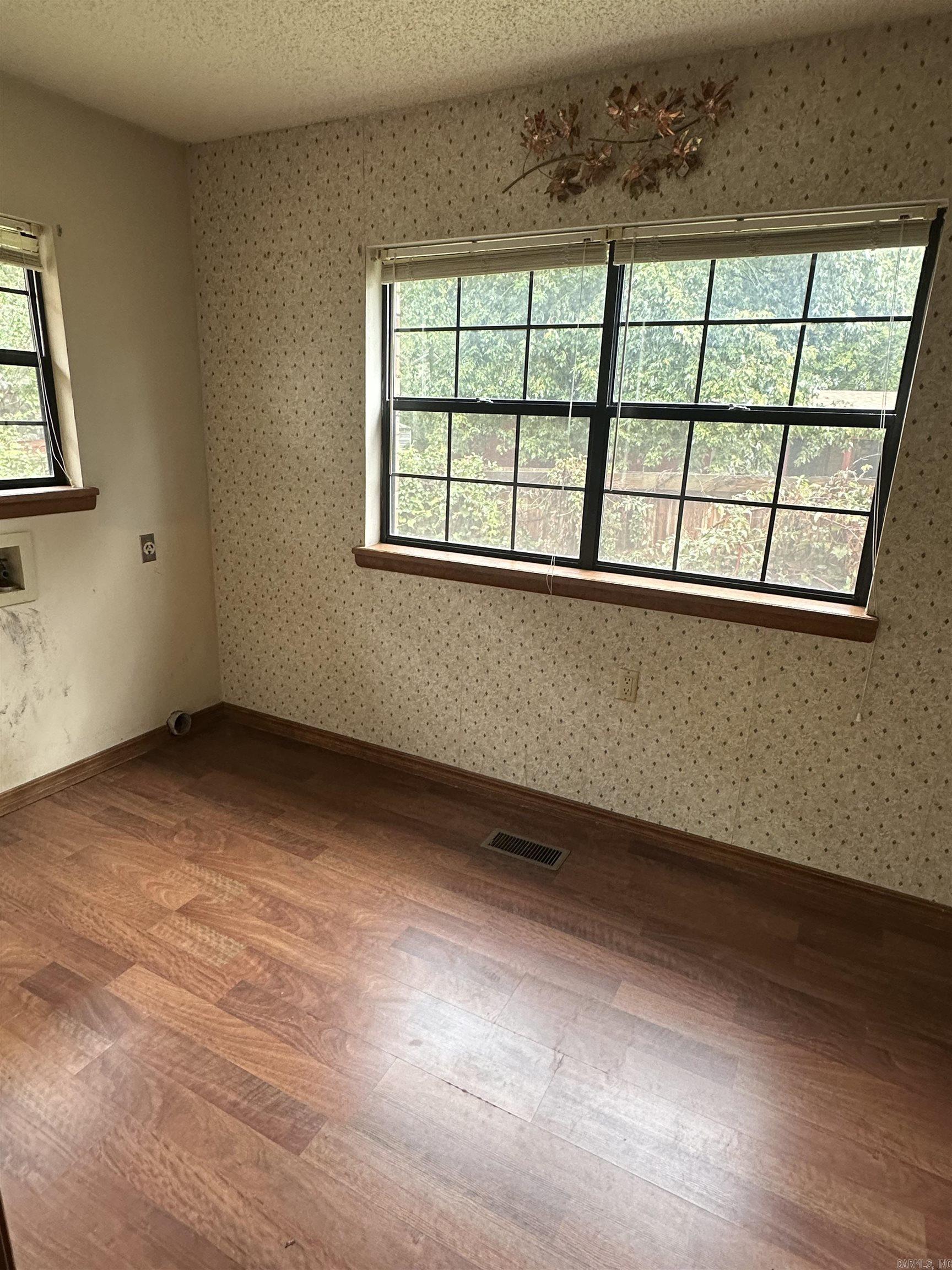 Sherwood Forest - Residential