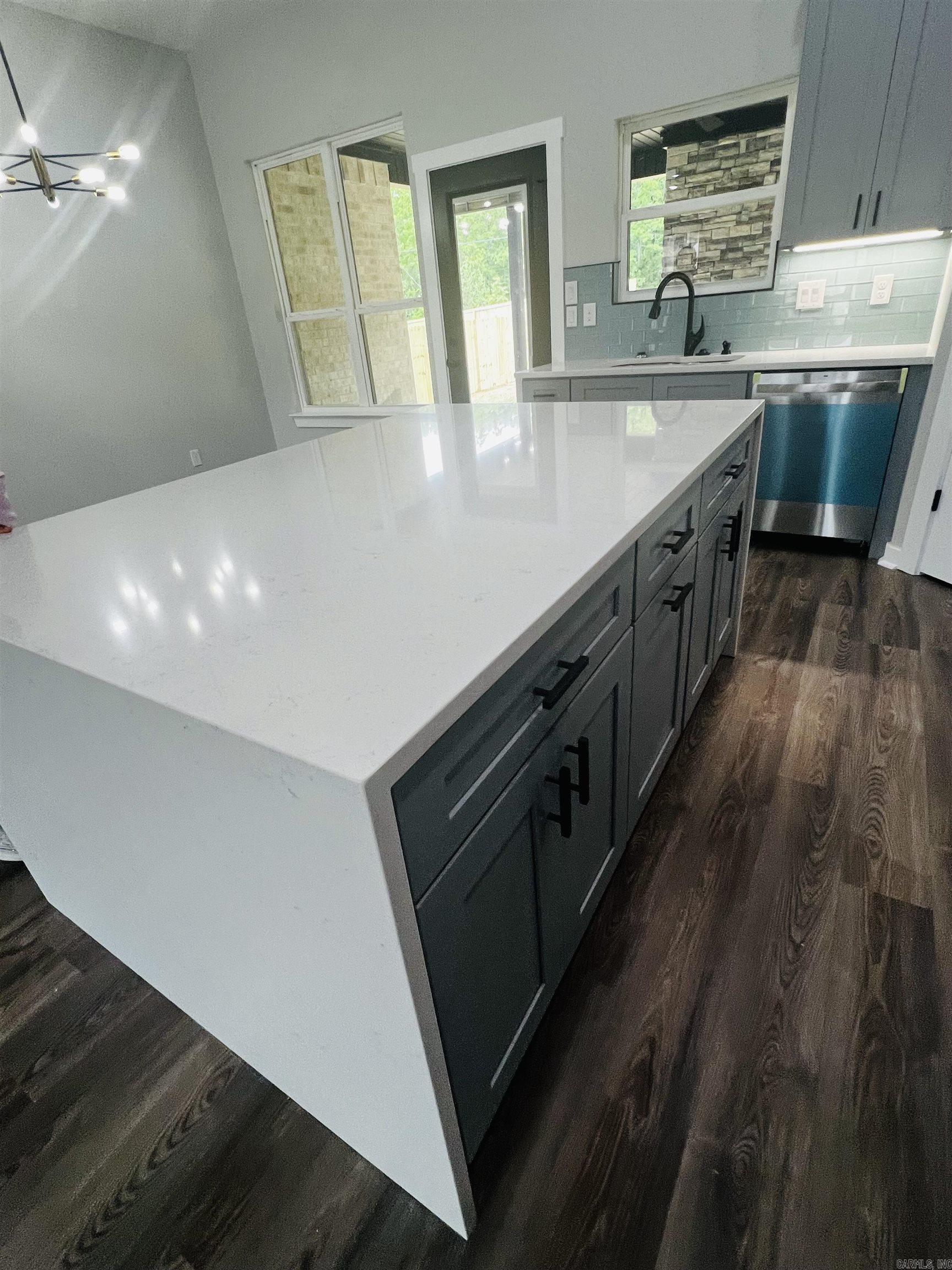 KNOTTING HILL - Residential