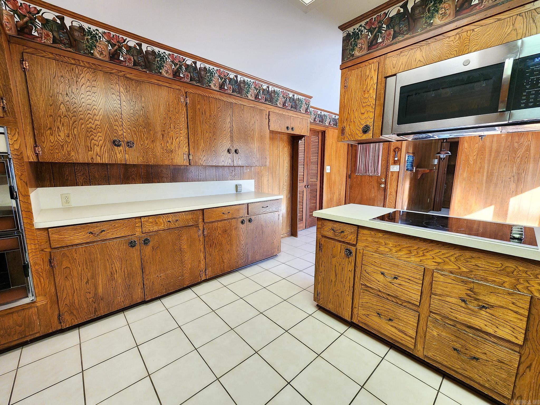 THOMPSON HEIGHTS 4TH S-D - Residential