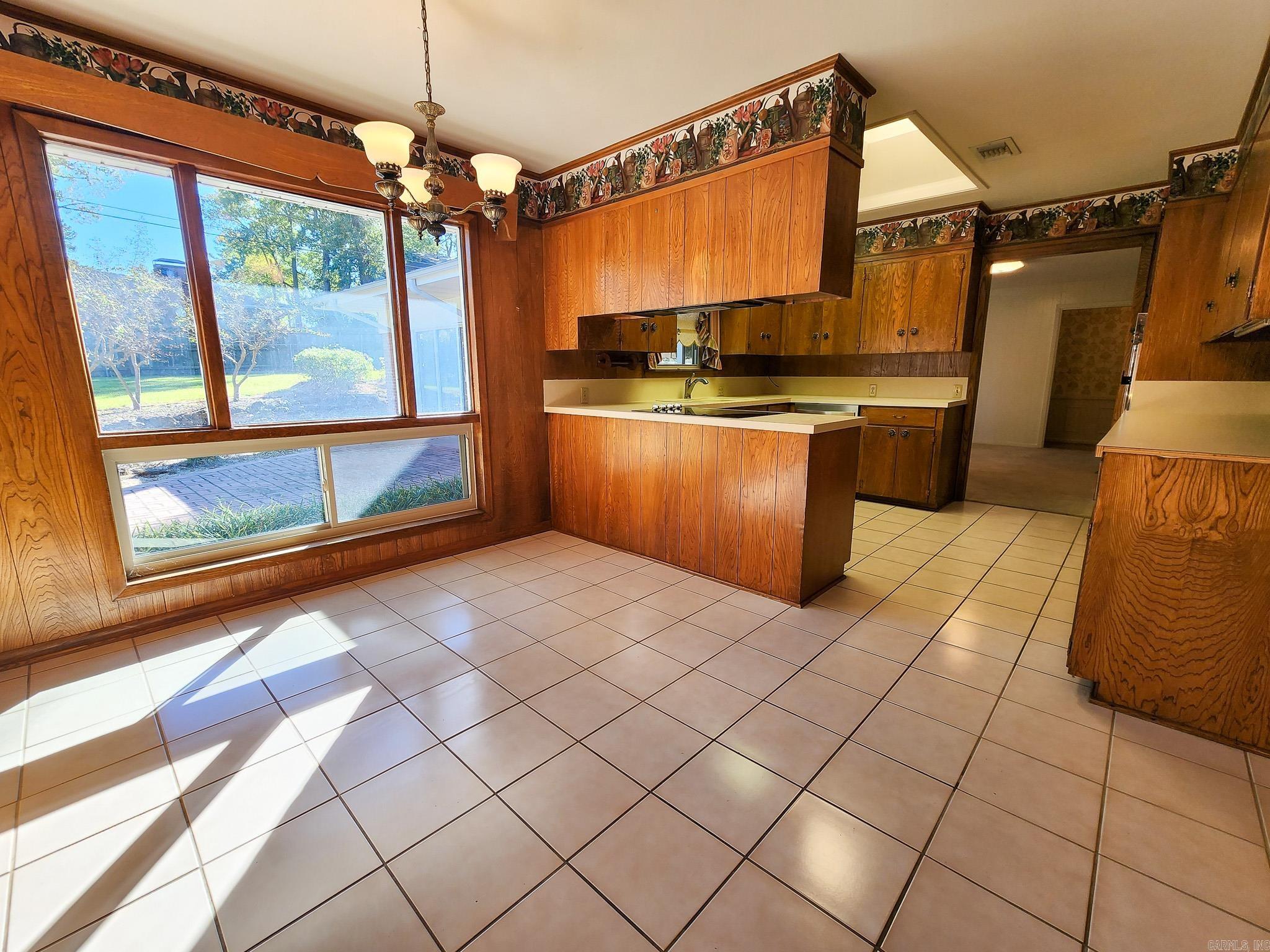 THOMPSON HEIGHTS 4TH S-D - Residential