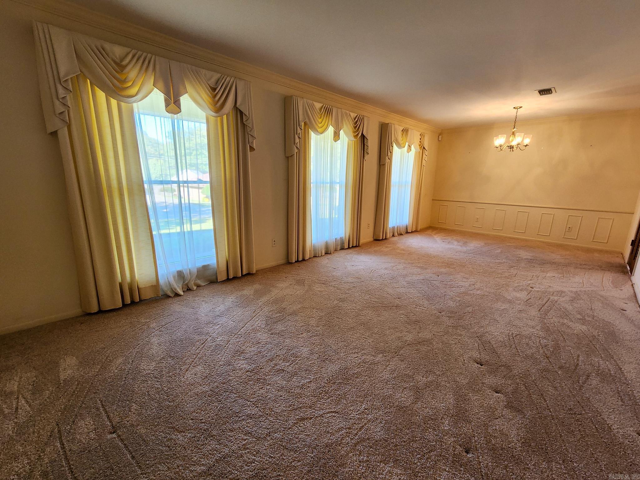 THOMPSON HEIGHTS 4TH S-D - Residential