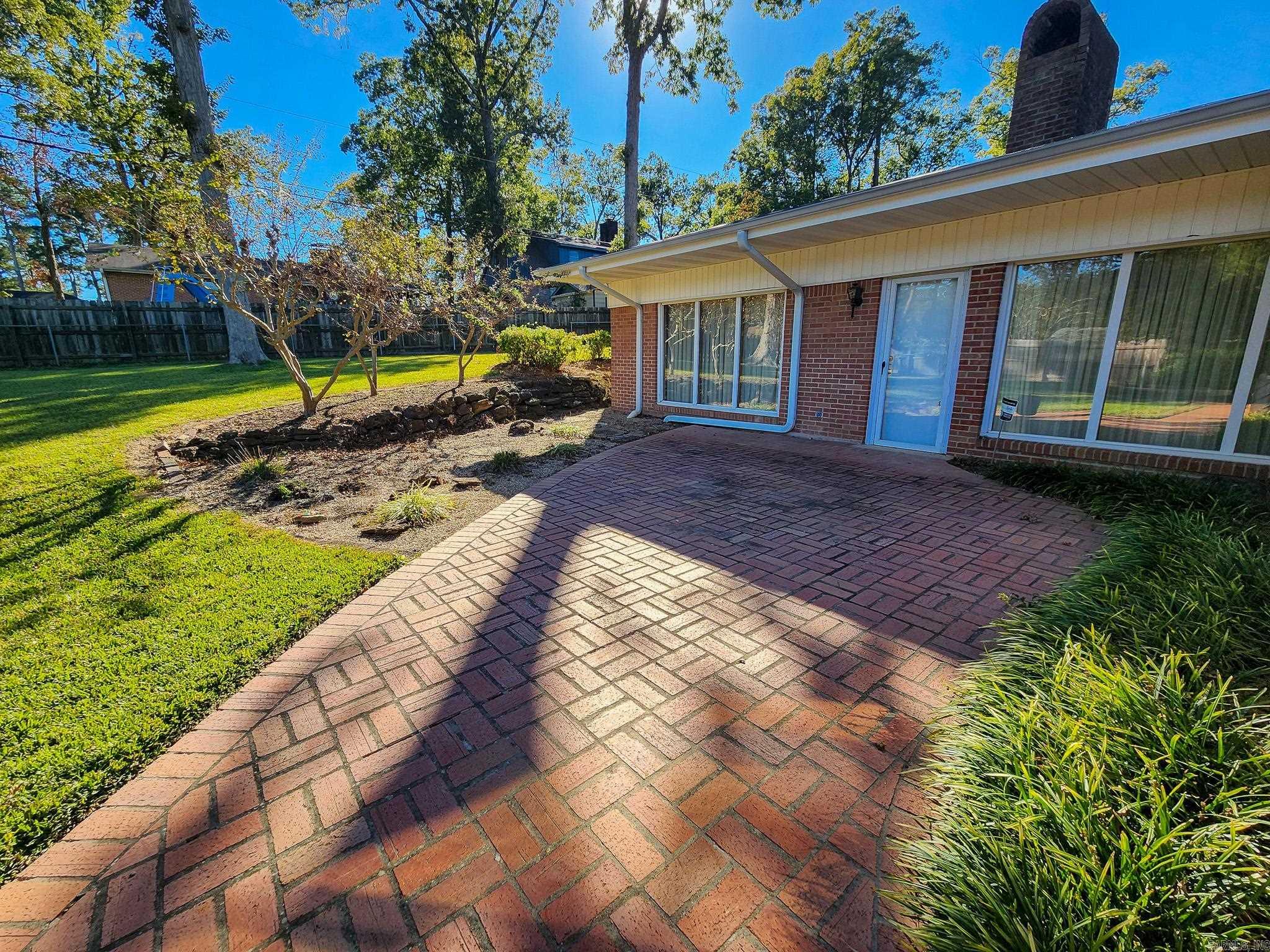 THOMPSON HEIGHTS 4TH S-D - Residential