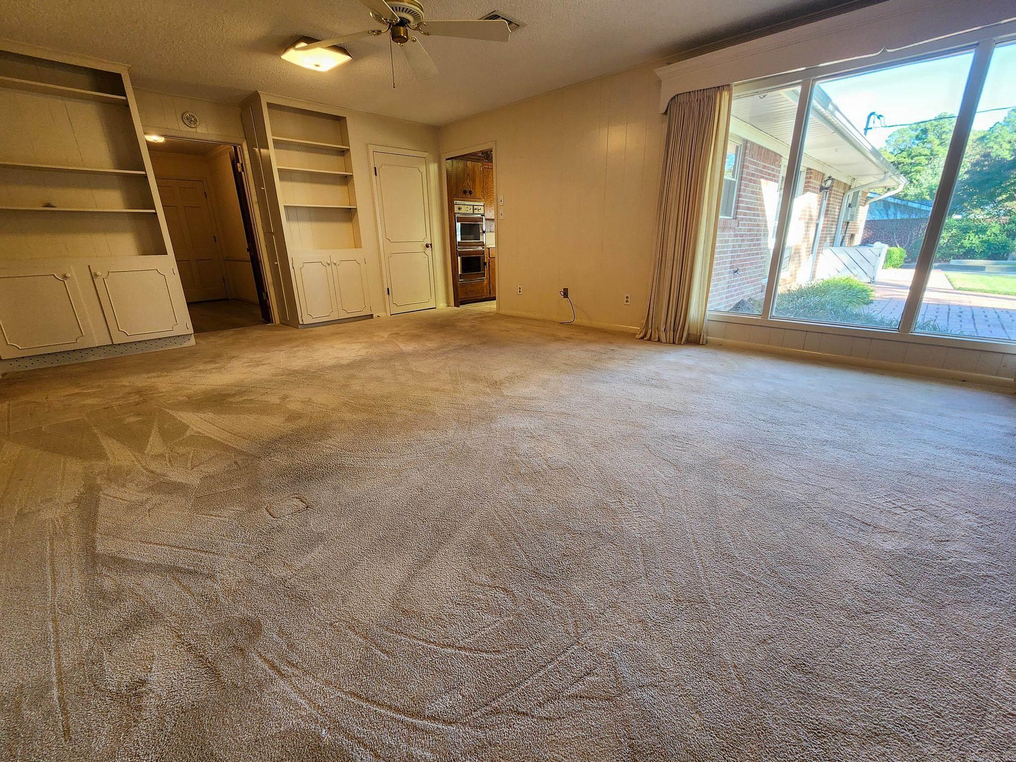 THOMPSON HEIGHTS 4TH S-D - Residential