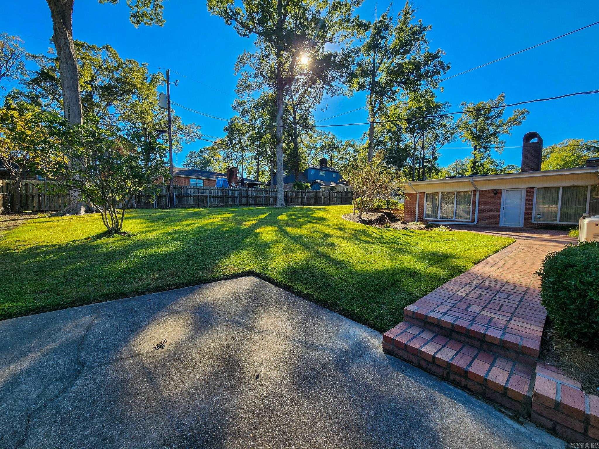 THOMPSON HEIGHTS 4TH S-D - Residential