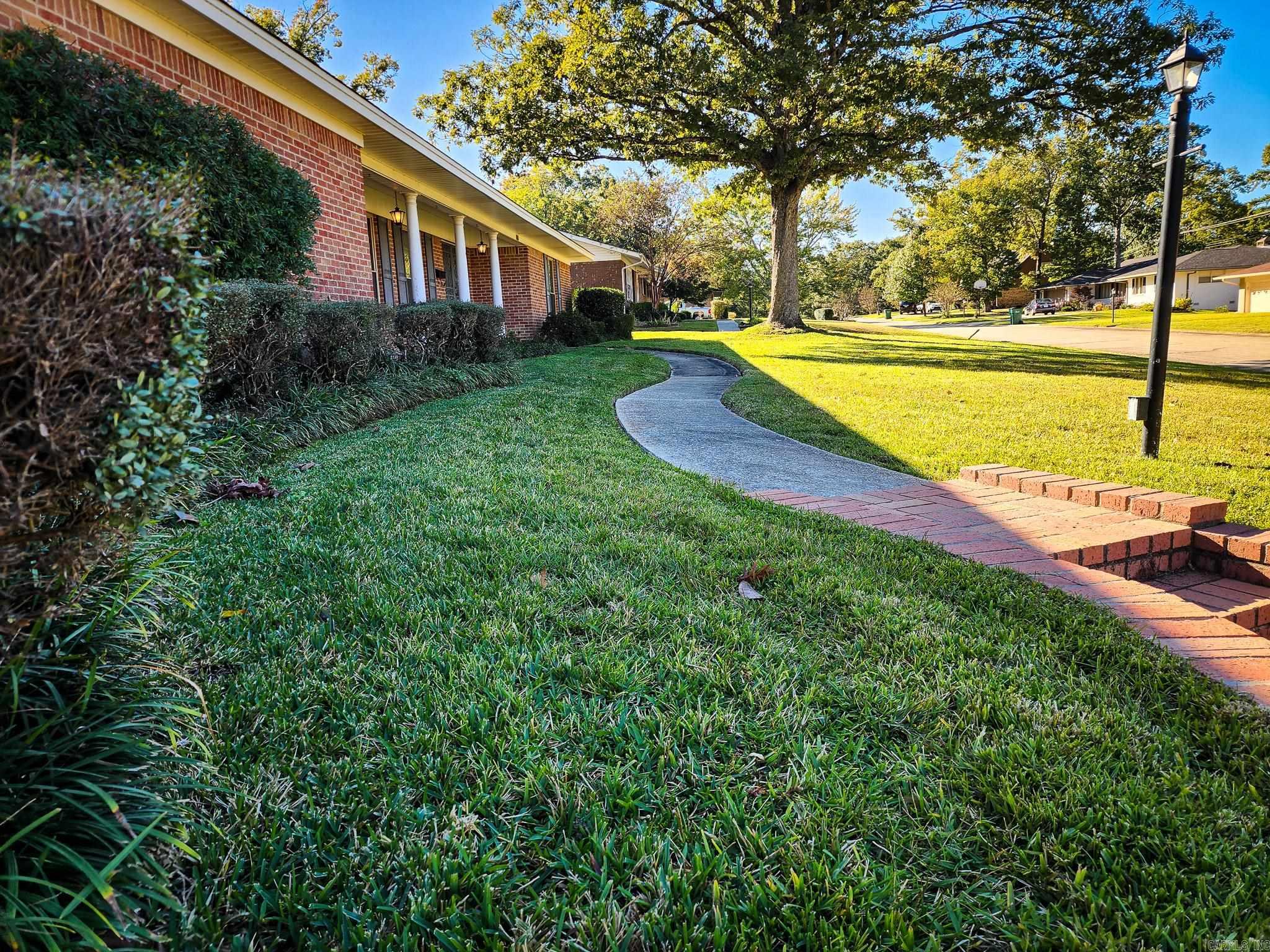 THOMPSON HEIGHTS 4TH S-D - Residential