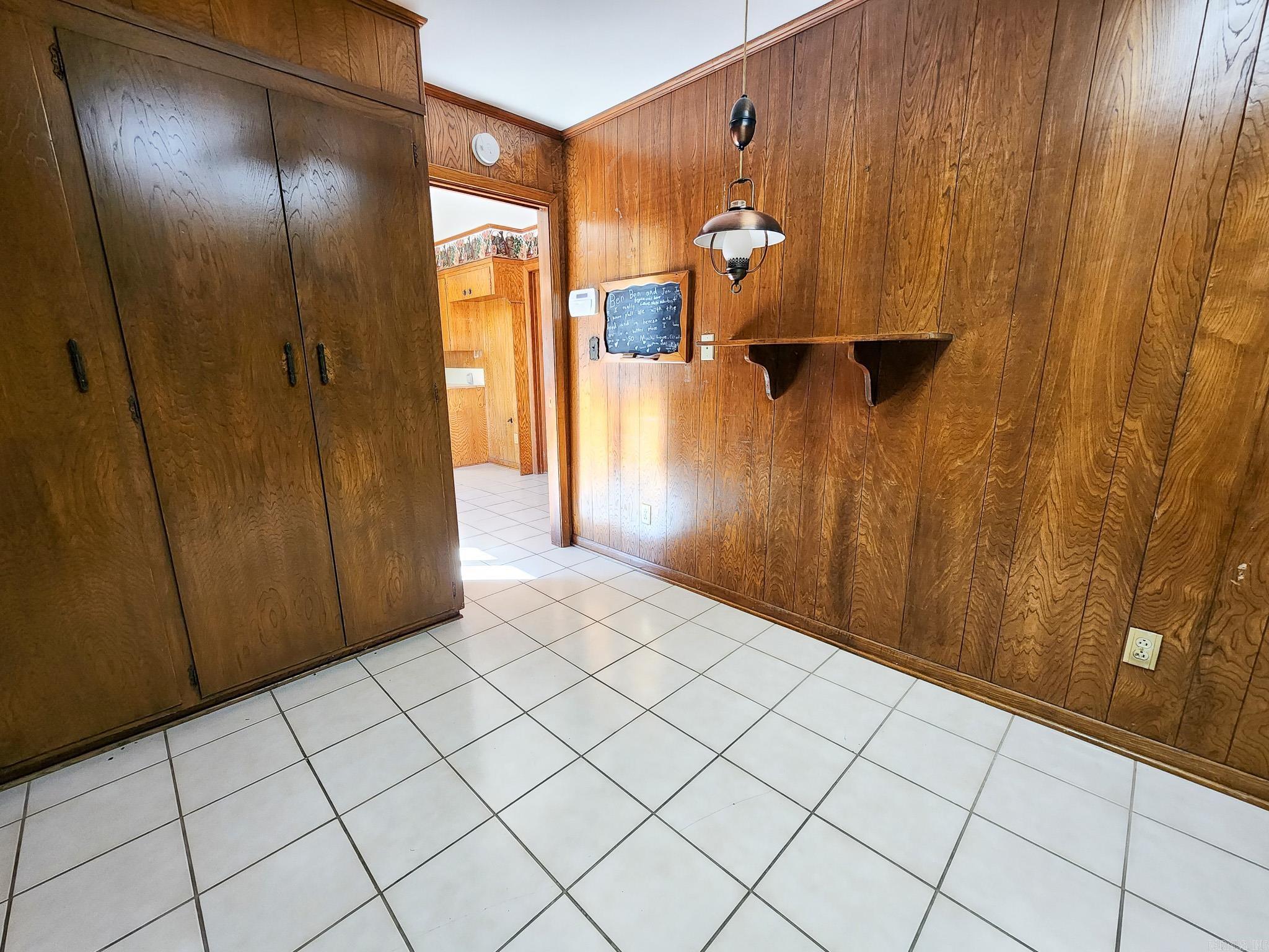 THOMPSON HEIGHTS 4TH S-D - Residential