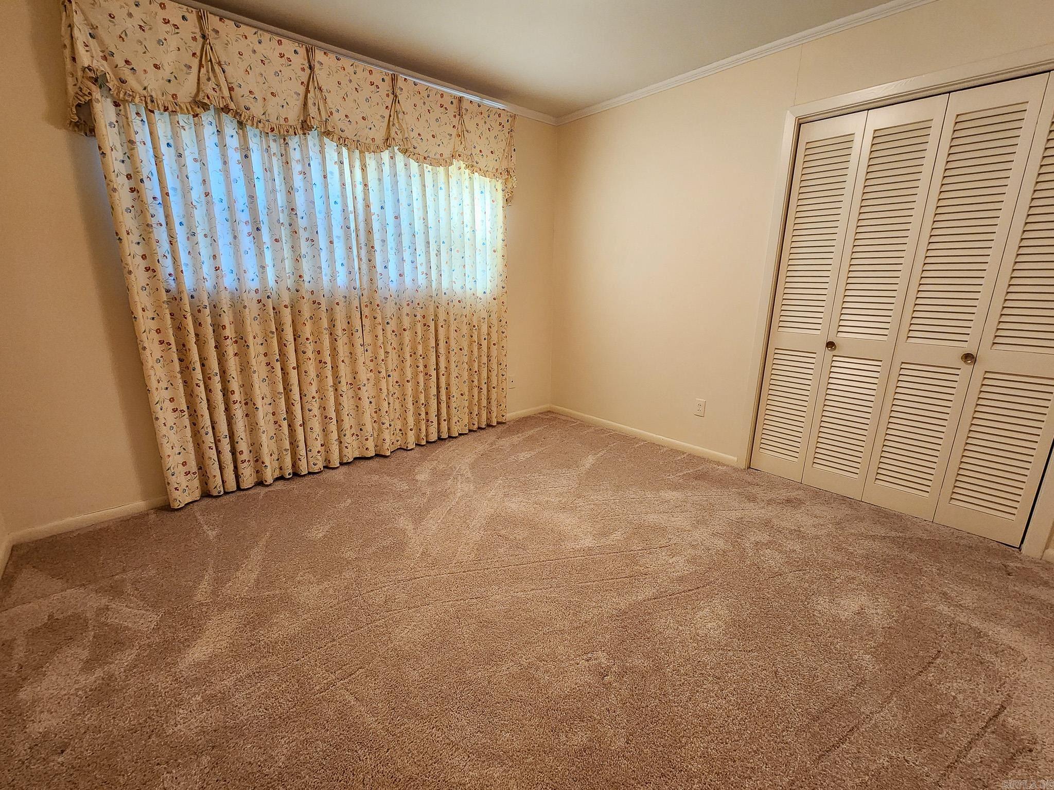 THOMPSON HEIGHTS 4TH S-D - Residential