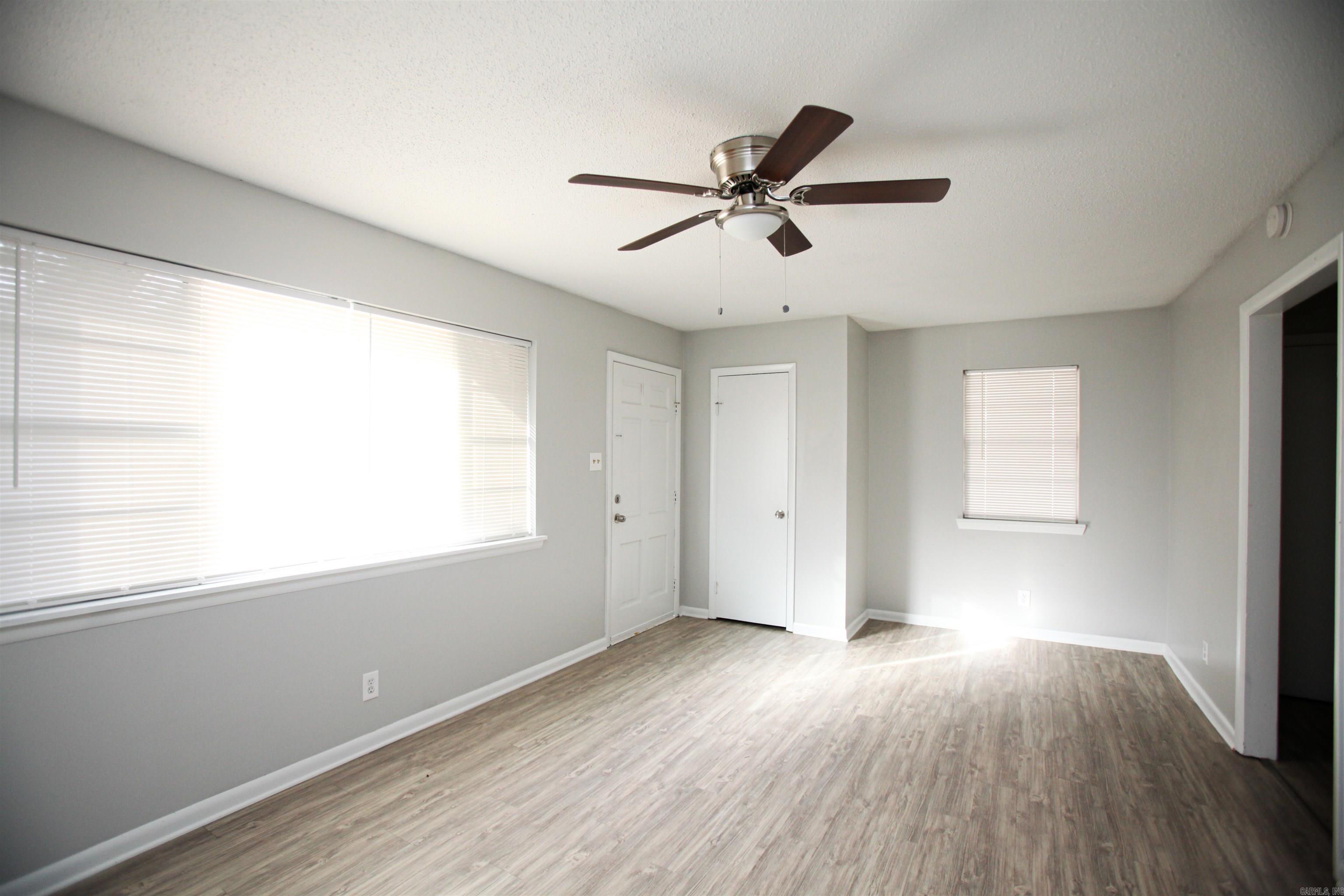 Congress - Residential Lease