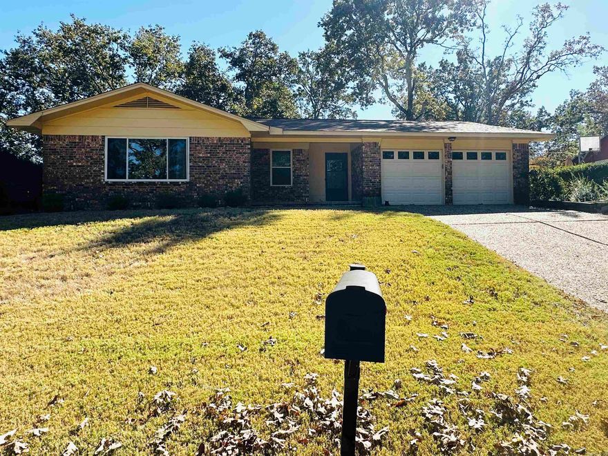 Come see this great starter home or investment property in Indian Hills.  Great neighborhood near Windsor Valley, close to shopping and schools.  3 Bedrooms, 2 Baths, Fireplace in Living Area, 2 Car Garage, Patio, Fenced Backyard, Storage Shed and Sprinkler System.  Roof Replaced in 2023.